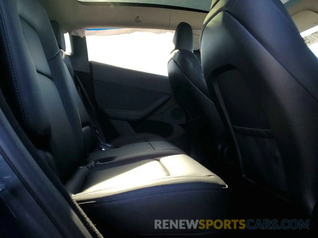 10 Photograph of a damaged car 7SAYGDEEXPA202768 TESLA MODEL Y 2023