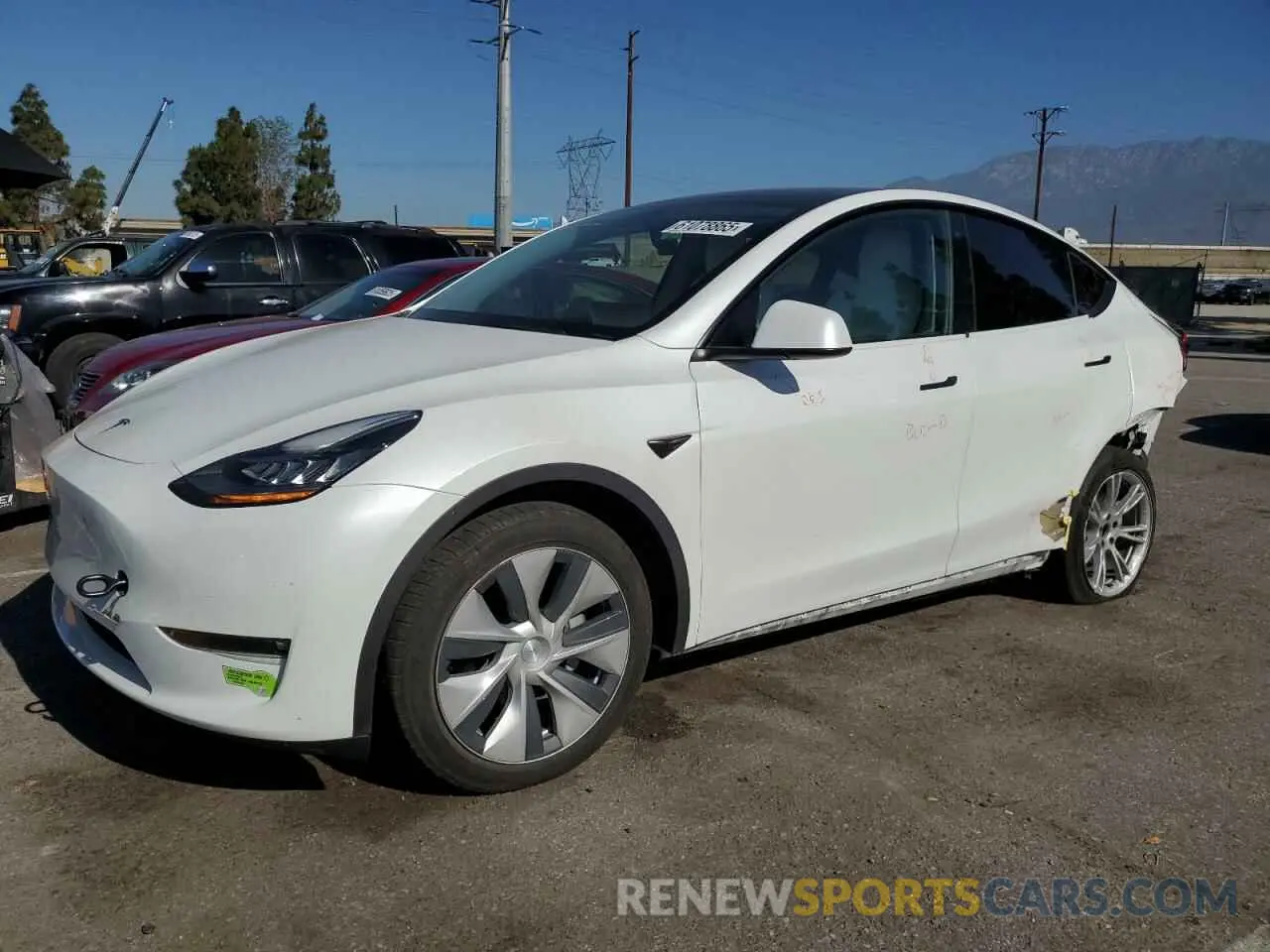 1 Photograph of a damaged car 7SAYGDEEXPF607984 TESLA MODEL Y 2023