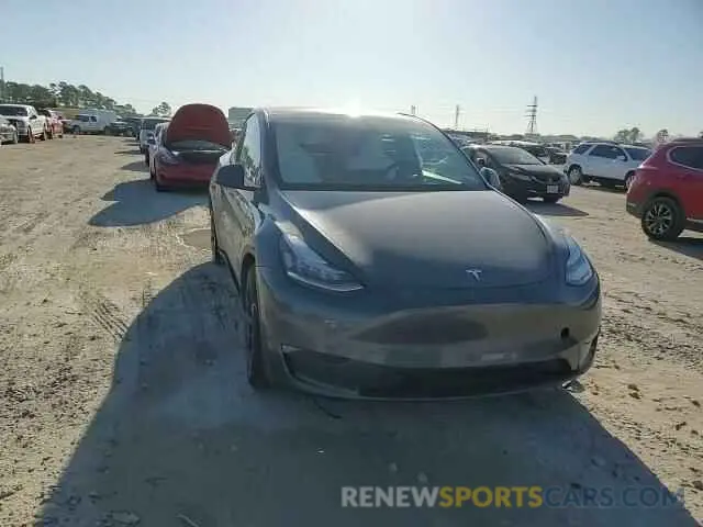 10 Photograph of a damaged car 7SAYGDEEXPF618029 TESLA MODEL Y 2023