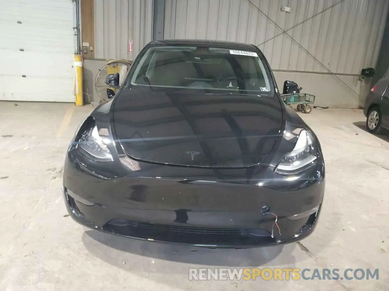 5 Photograph of a damaged car 7SAYGDEEXPF668462 TESLA MODEL Y 2023