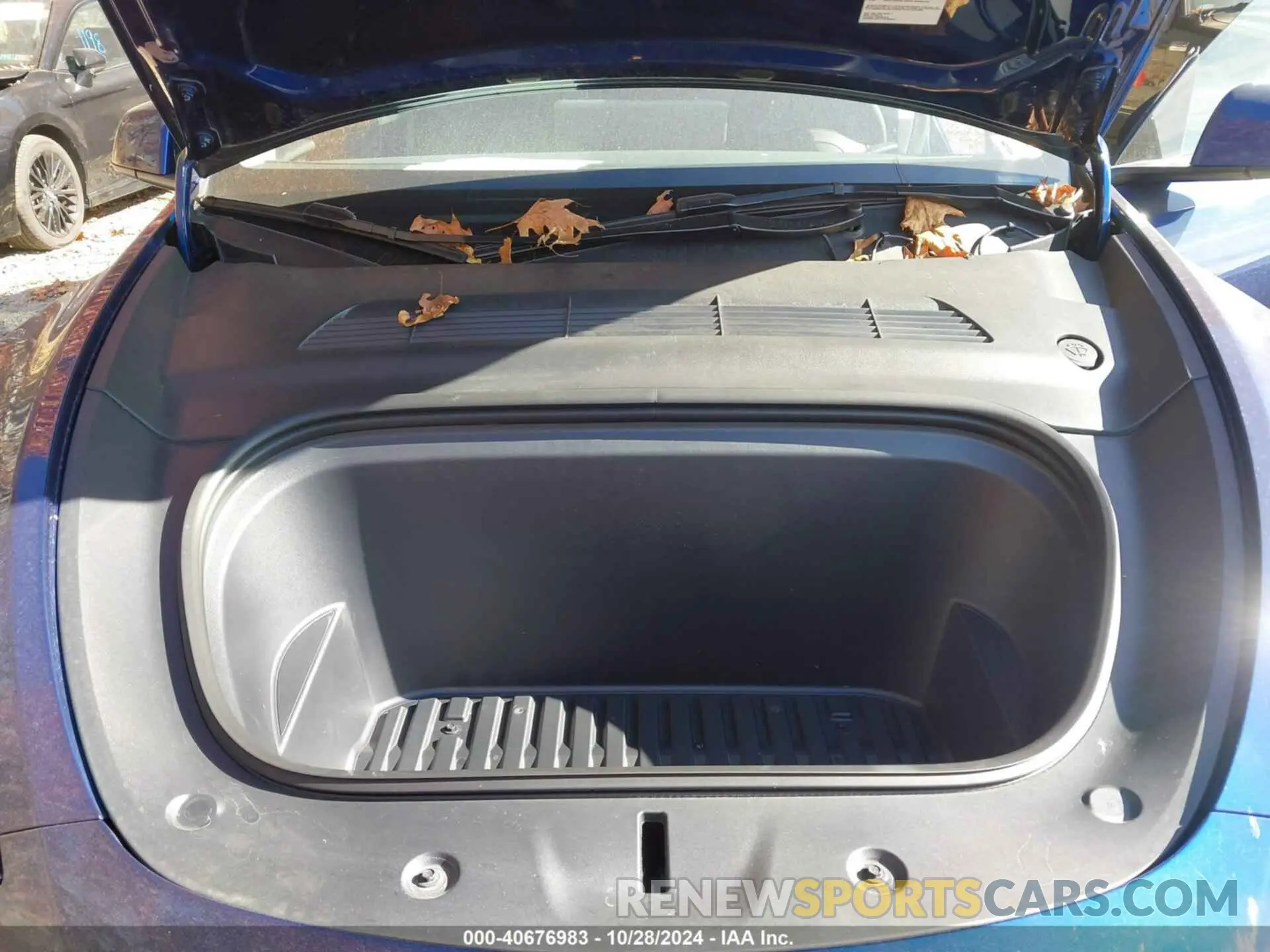 10 Photograph of a damaged car 7SAYGDEEXPF671507 TESLA MODEL Y 2023