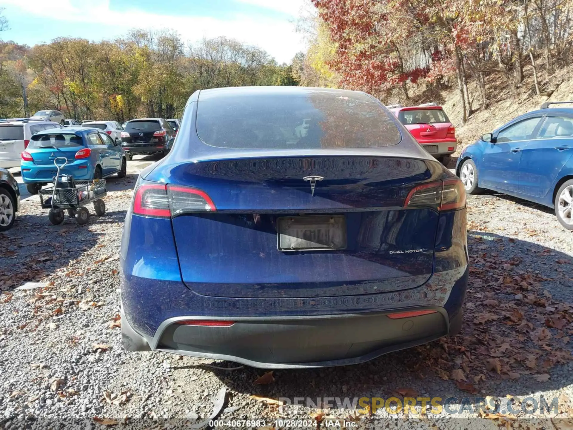 17 Photograph of a damaged car 7SAYGDEEXPF671507 TESLA MODEL Y 2023