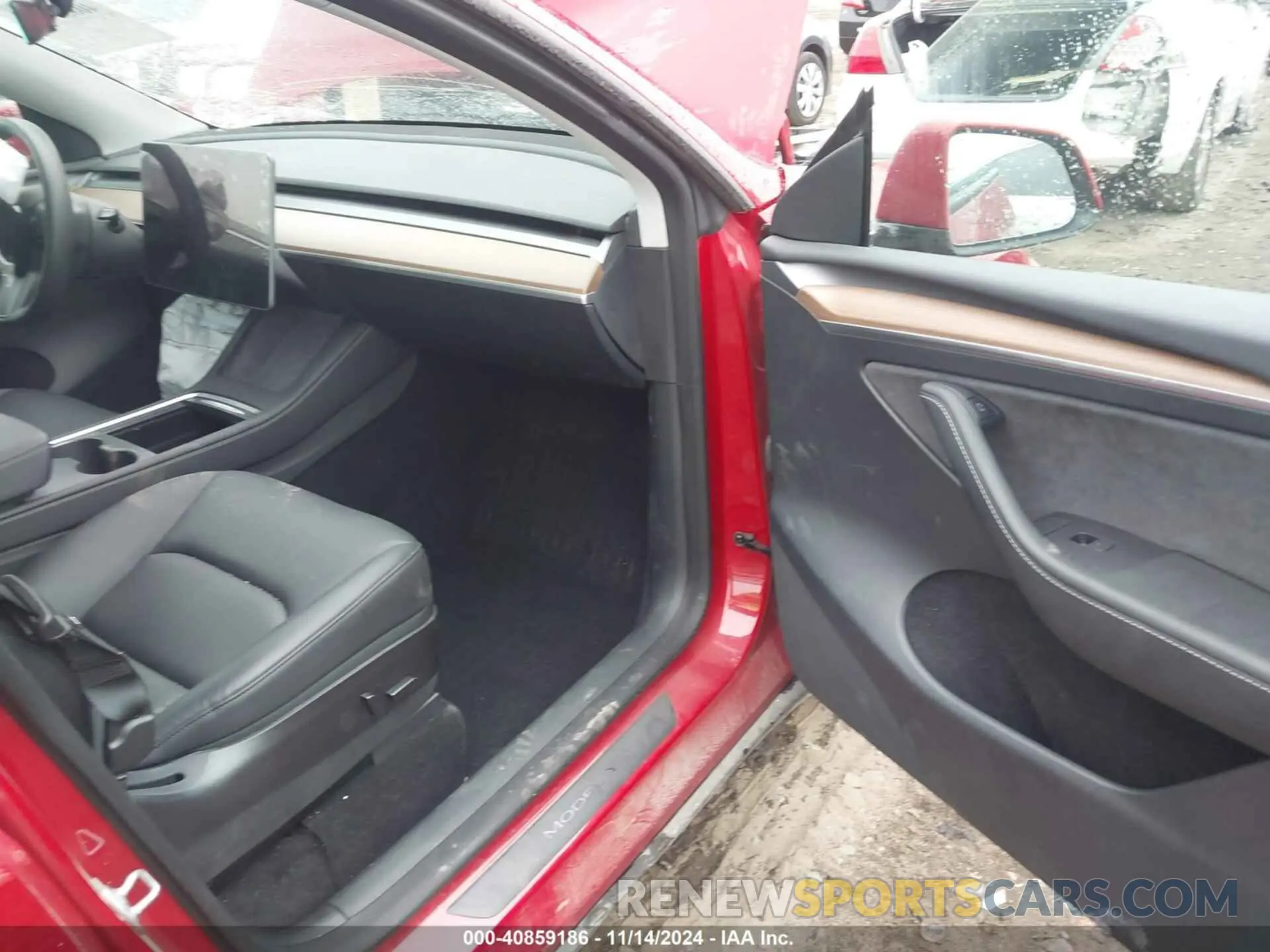5 Photograph of a damaged car 7SAYGDEEXPF685584 TESLA MODEL Y 2023