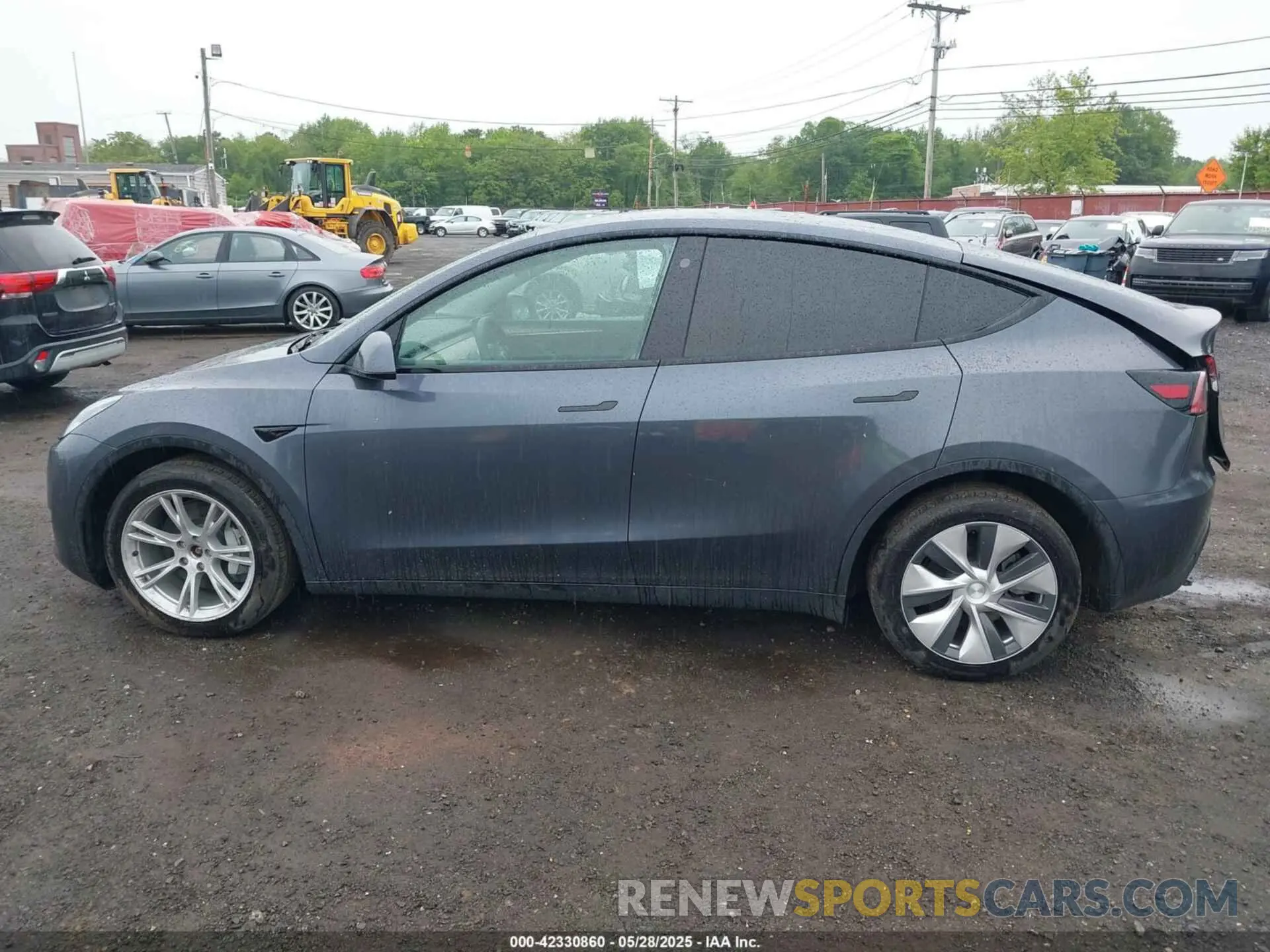14 Photograph of a damaged car 7SAYGDEEXPF699677 TESLA MODEL Y 2023