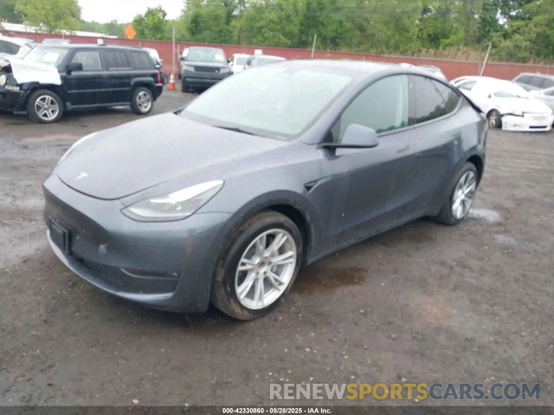 2 Photograph of a damaged car 7SAYGDEEXPF699677 TESLA MODEL Y 2023