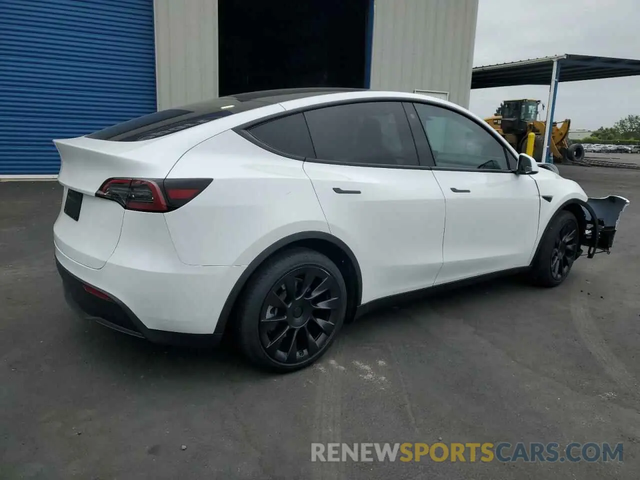 3 Photograph of a damaged car 7SAYGDEEXPF744472 TESLA MODEL Y 2023