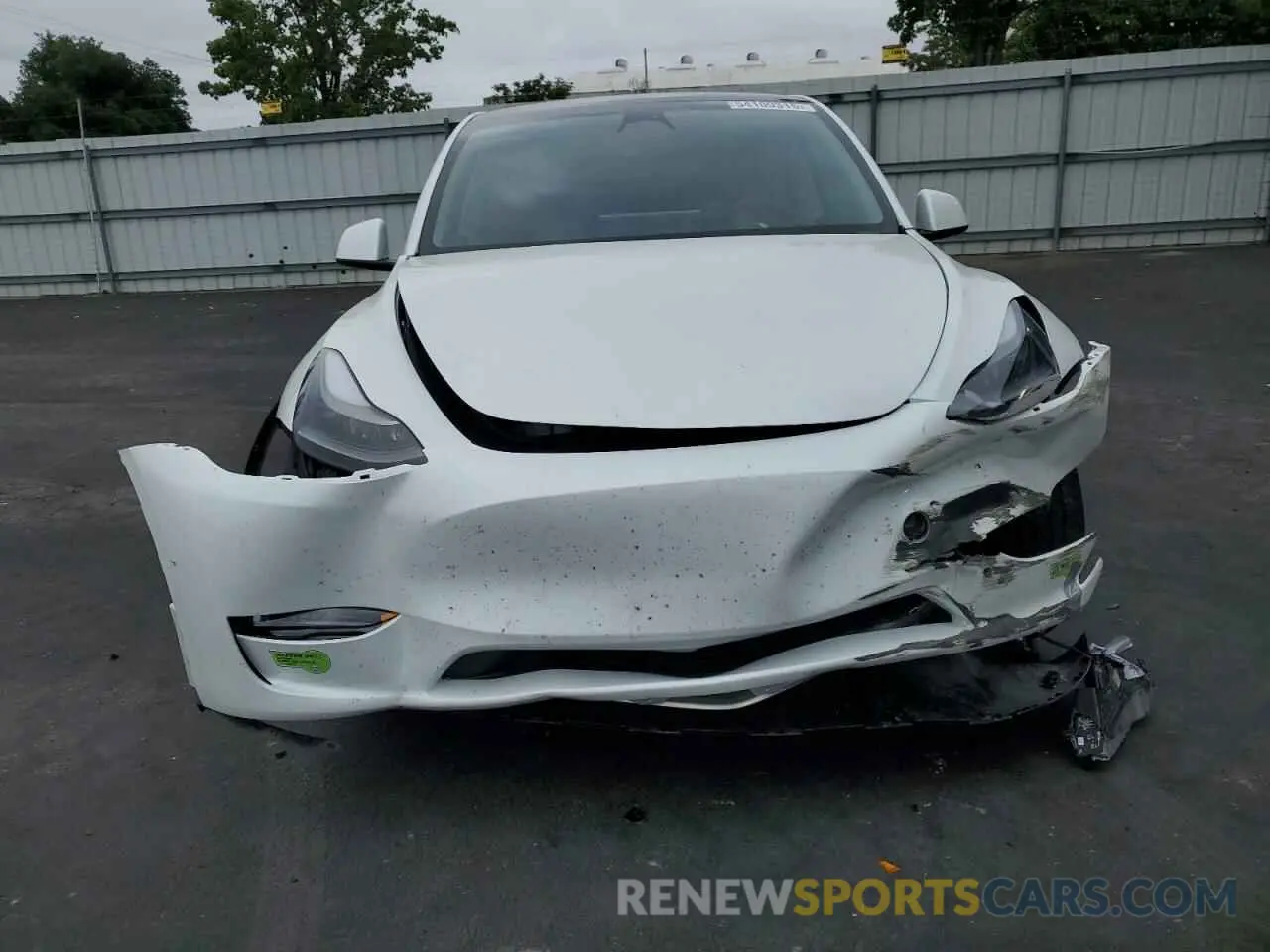 5 Photograph of a damaged car 7SAYGDEEXPF744472 TESLA MODEL Y 2023