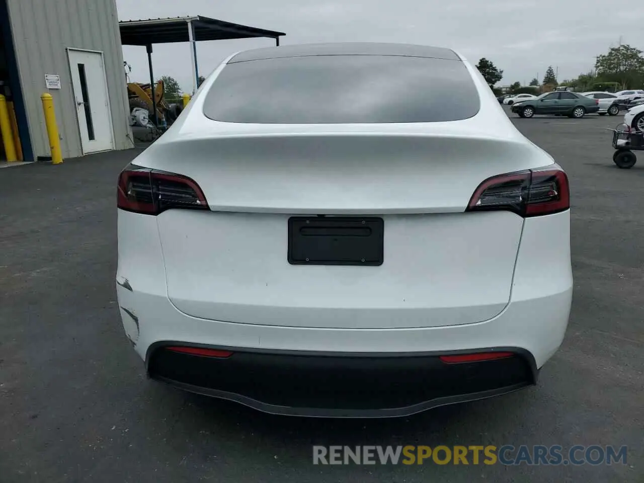 6 Photograph of a damaged car 7SAYGDEEXPF744472 TESLA MODEL Y 2023
