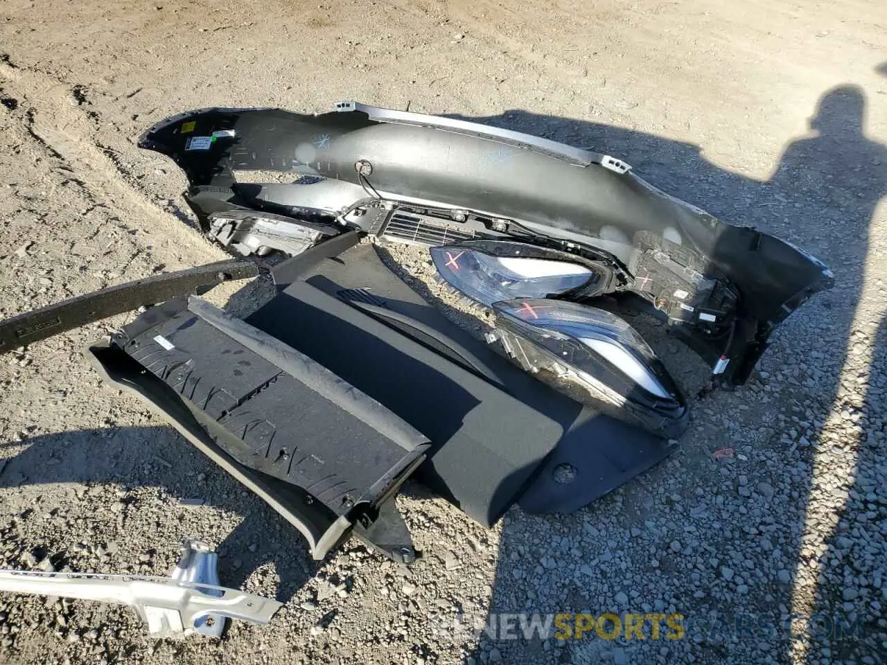 13 Photograph of a damaged car 7SAYGDEEXPF747873 TESLA MODEL Y 2023