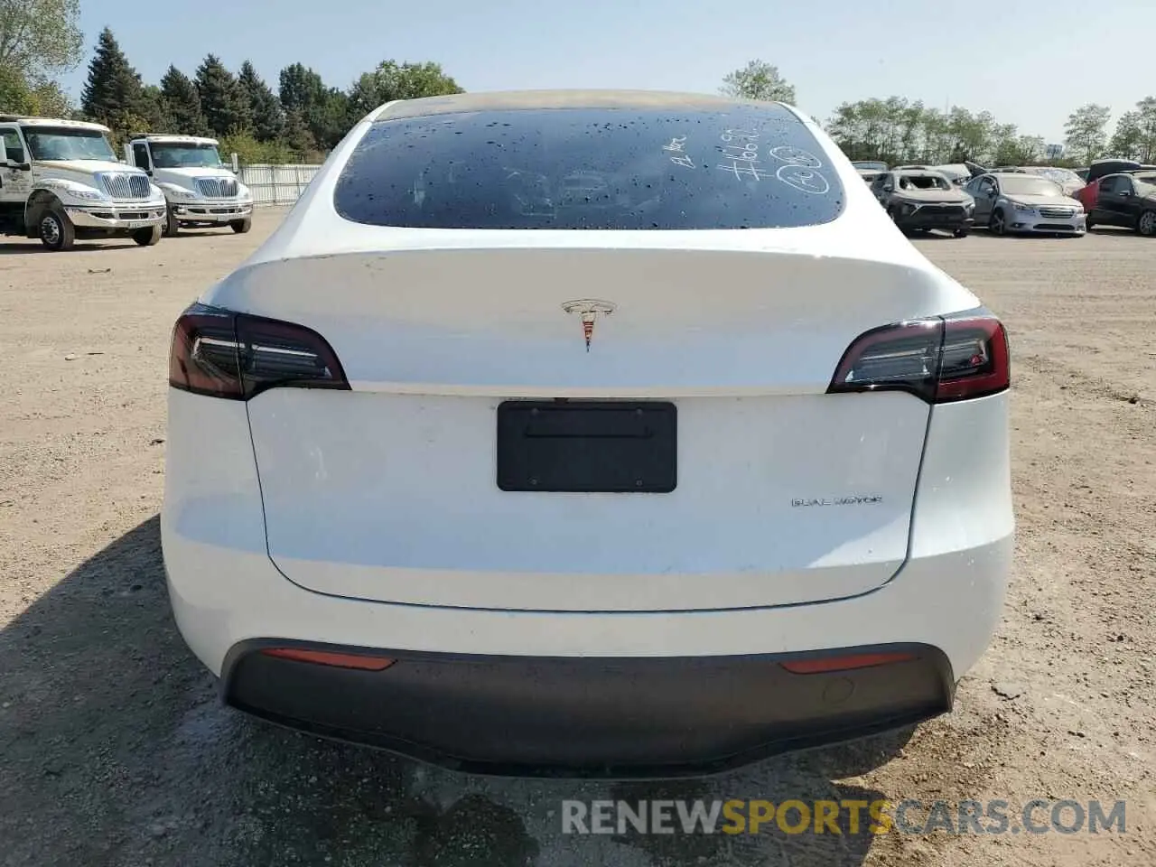 6 Photograph of a damaged car 7SAYGDEEXPF752507 TESLA MODEL Y 2023
