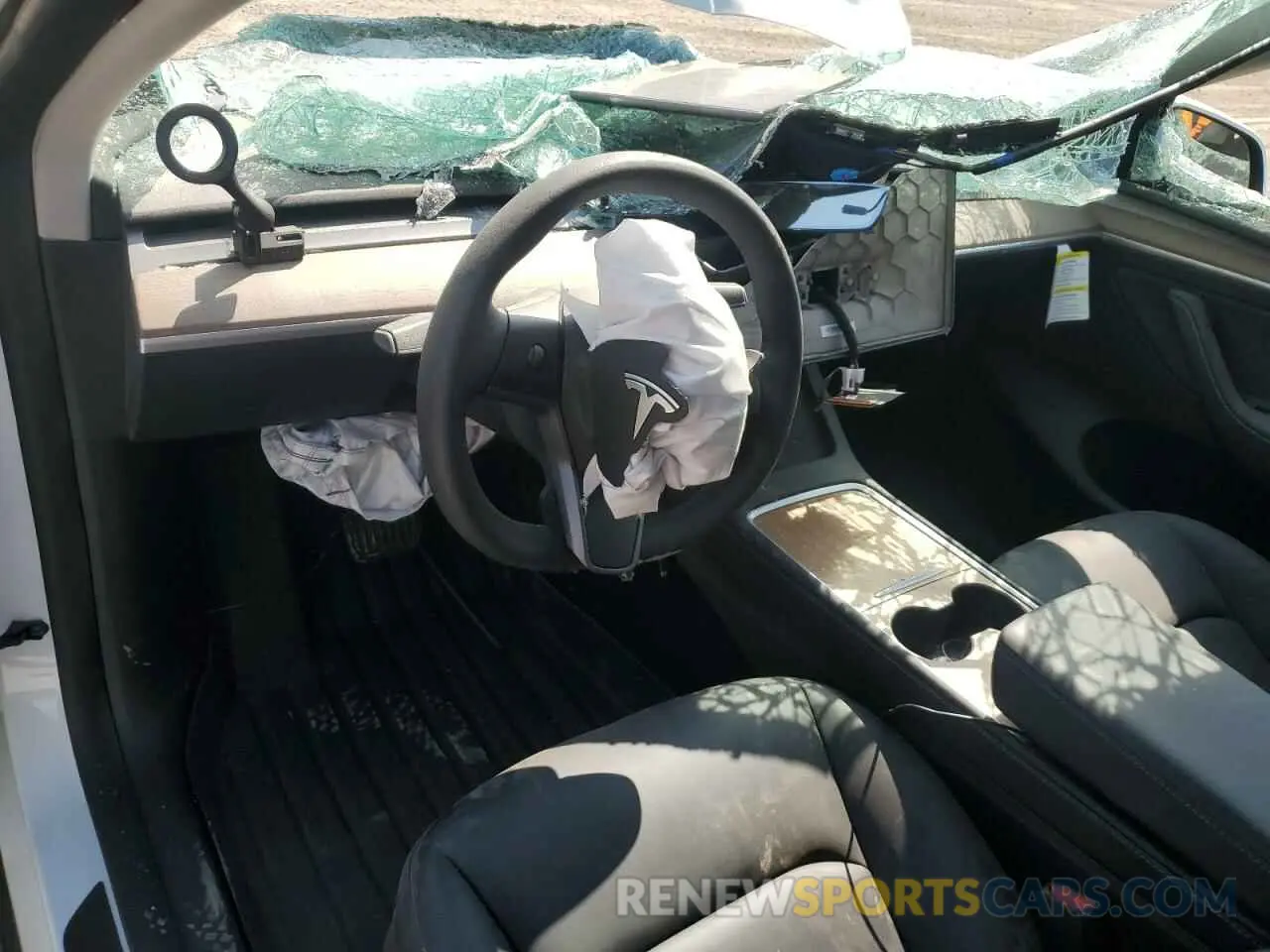 8 Photograph of a damaged car 7SAYGDEEXPF752507 TESLA MODEL Y 2023