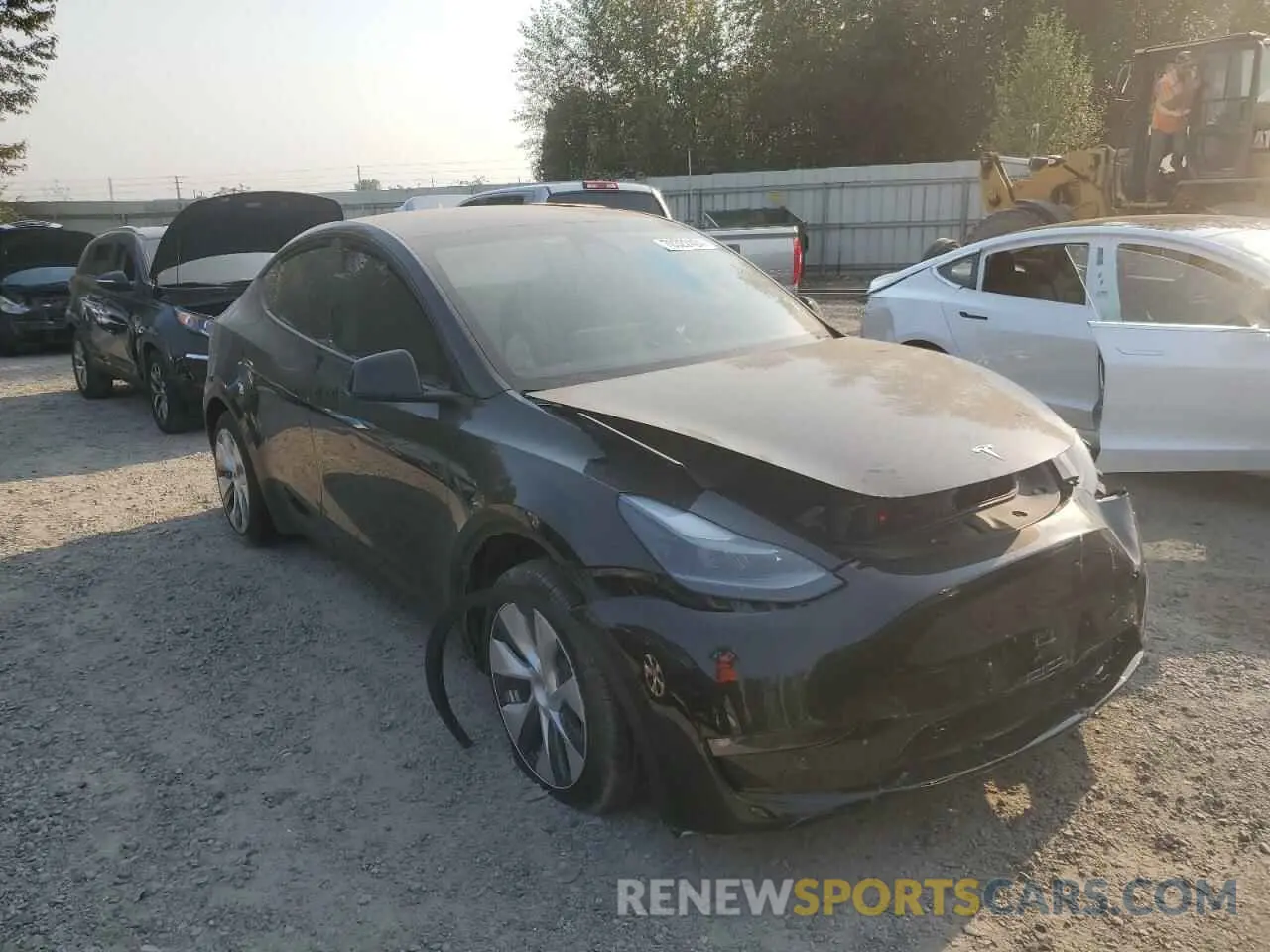 4 Photograph of a damaged car 7SAYGDEEXPF756024 TESLA MODEL Y 2023