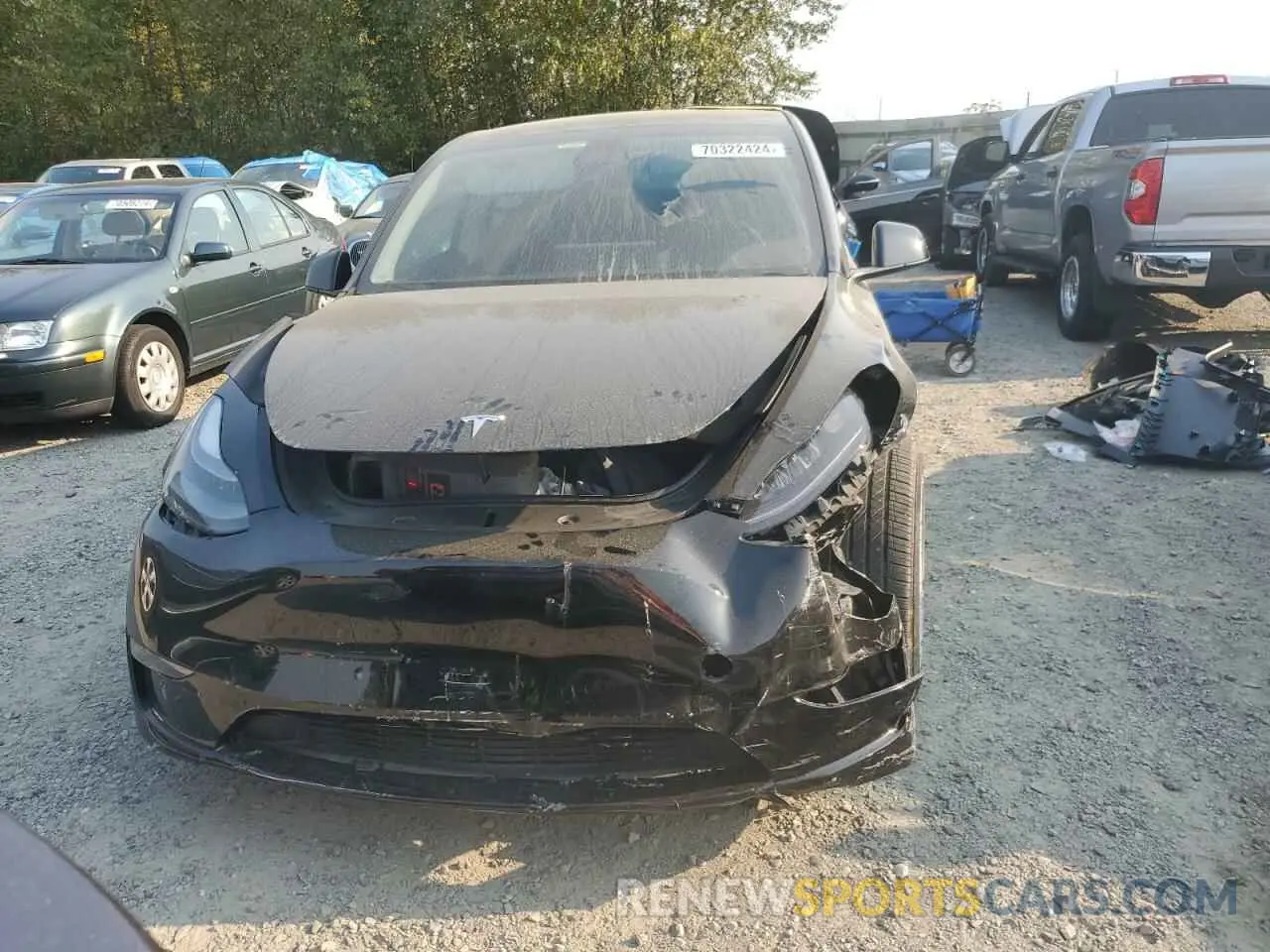 5 Photograph of a damaged car 7SAYGDEEXPF756024 TESLA MODEL Y 2023