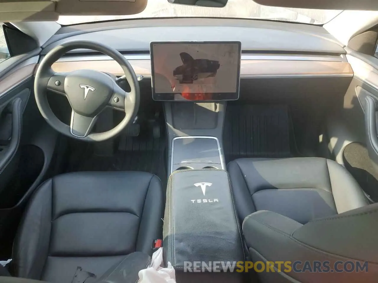 8 Photograph of a damaged car 7SAYGDEEXPF756024 TESLA MODEL Y 2023