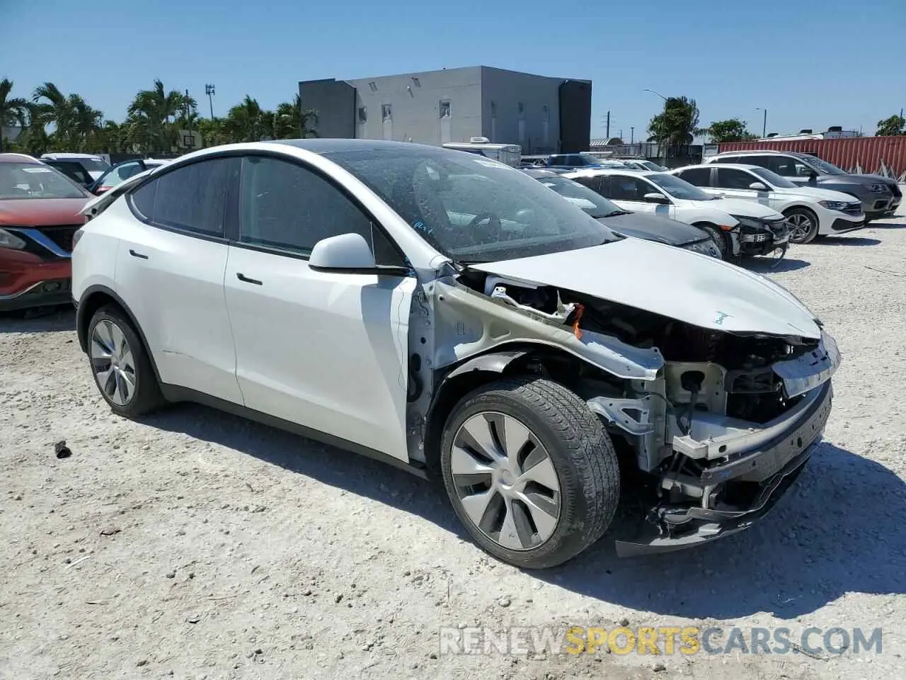 4 Photograph of a damaged car 7SAYGDEEXPF770800 TESLA MODEL Y 2023