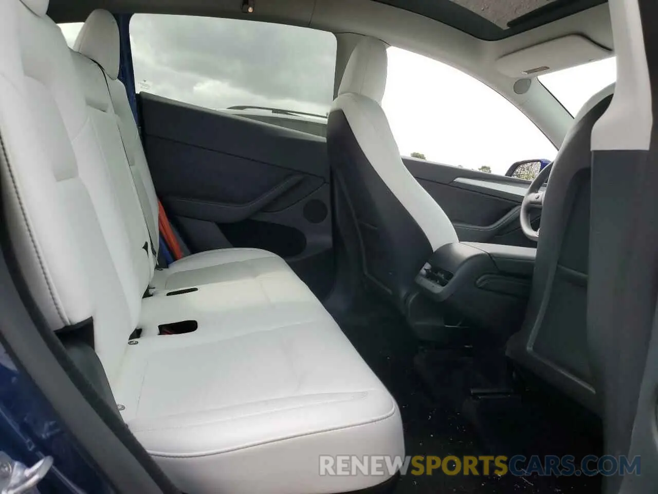 11 Photograph of a damaged car 7SAYGDEEXPF799228 TESLA MODEL Y 2023