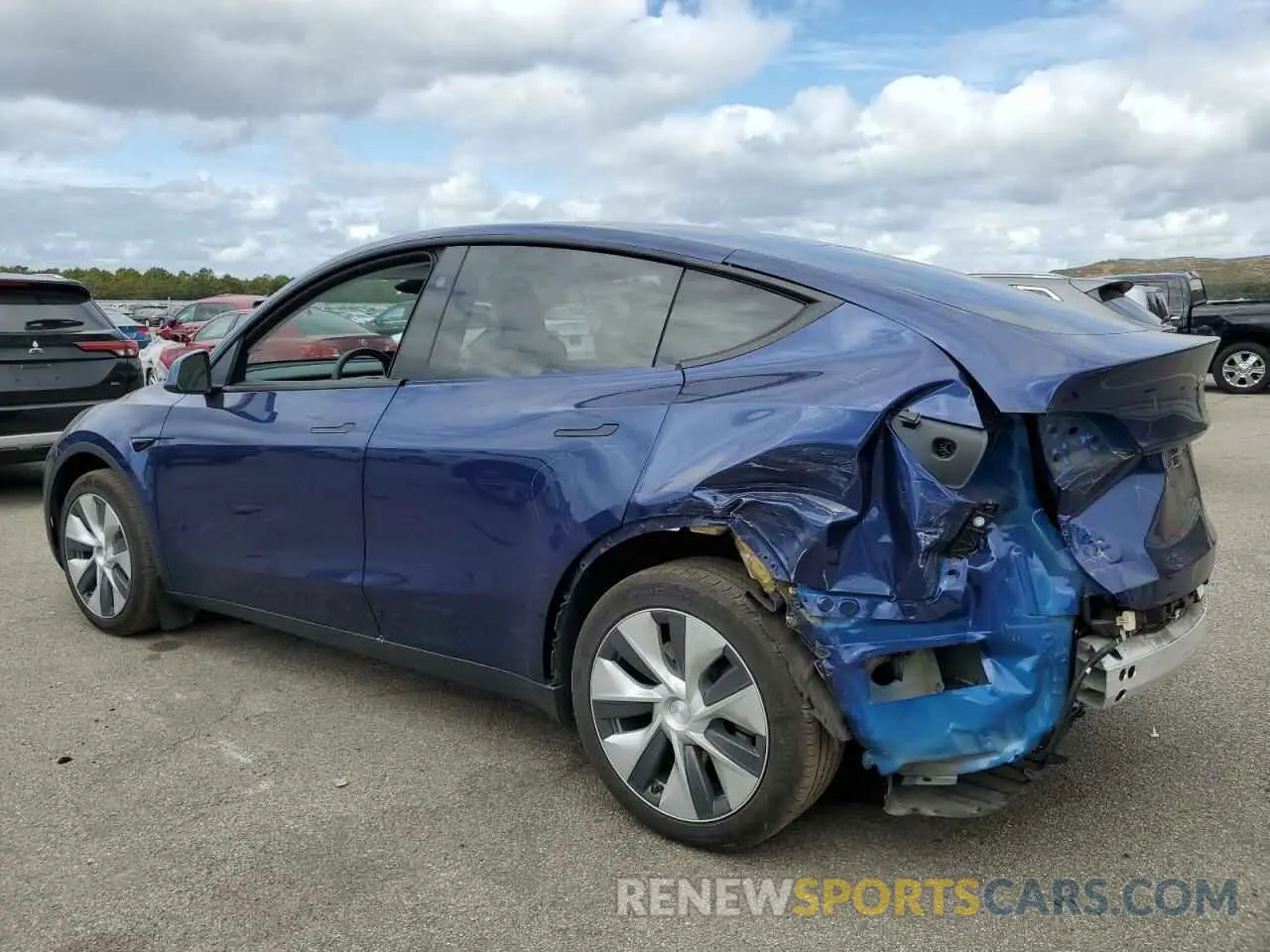 2 Photograph of a damaged car 7SAYGDEEXPF799228 TESLA MODEL Y 2023