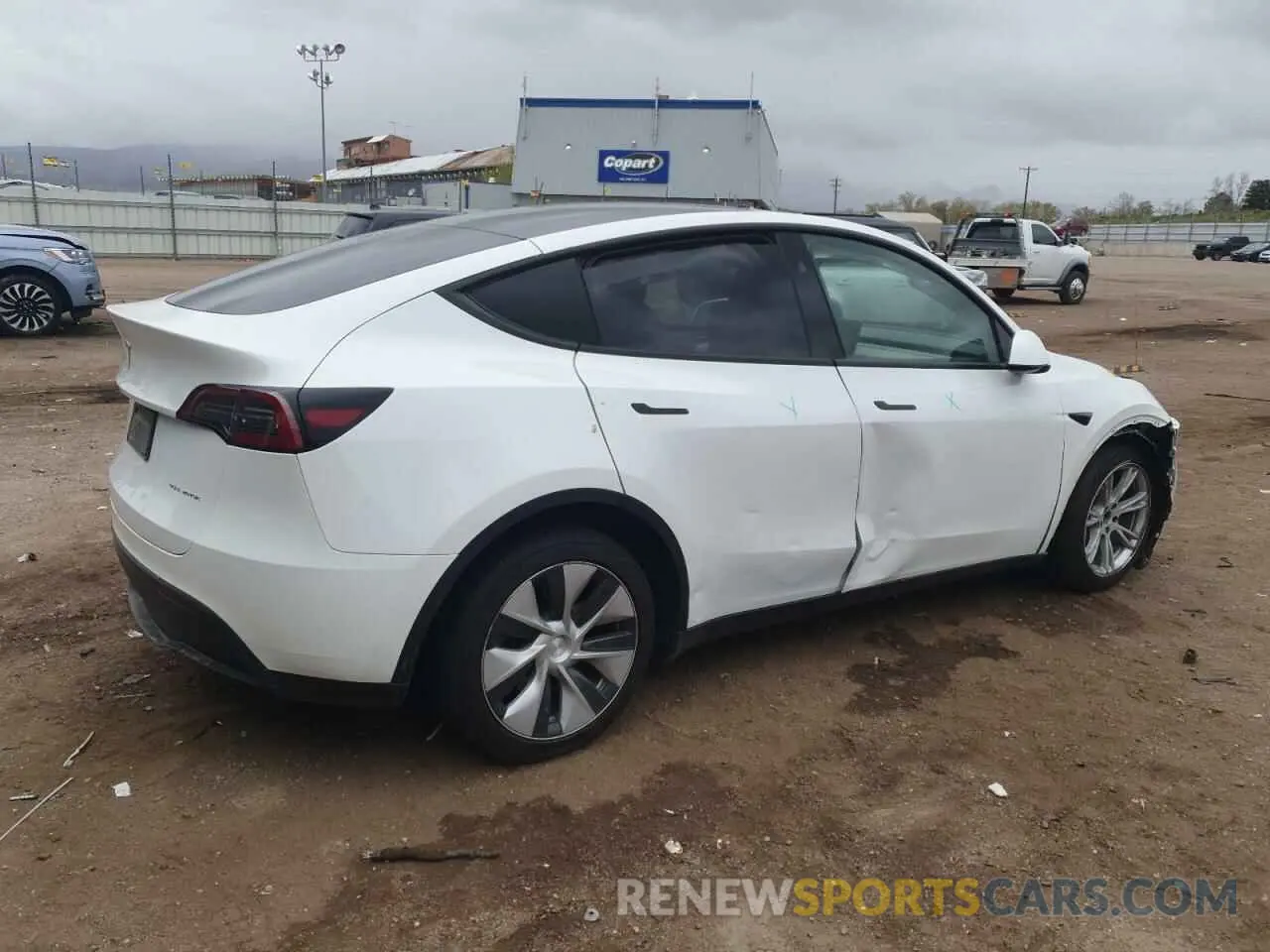 3 Photograph of a damaged car 7SAYGDEEXPF800118 TESLA MODEL Y 2023