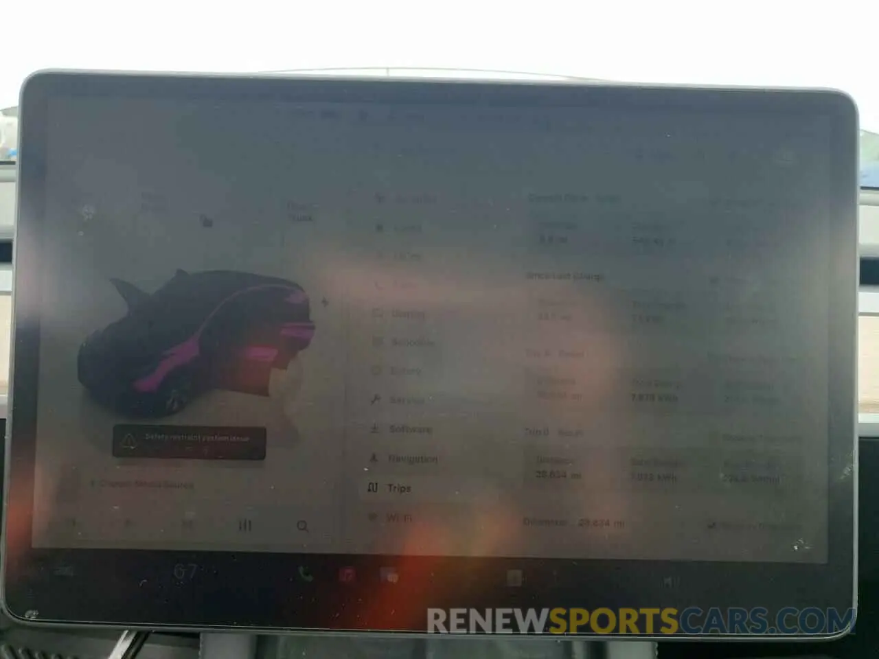 9 Photograph of a damaged car 7SAYGDEEXPF800118 TESLA MODEL Y 2023