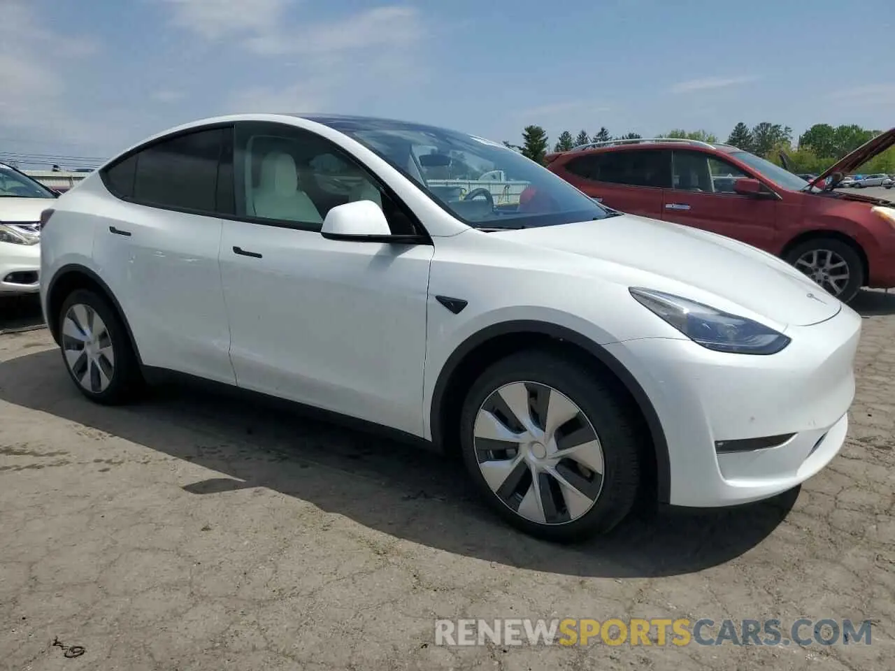 4 Photograph of a damaged car 7SAYGDEEXPF800782 TESLA MODEL Y 2023