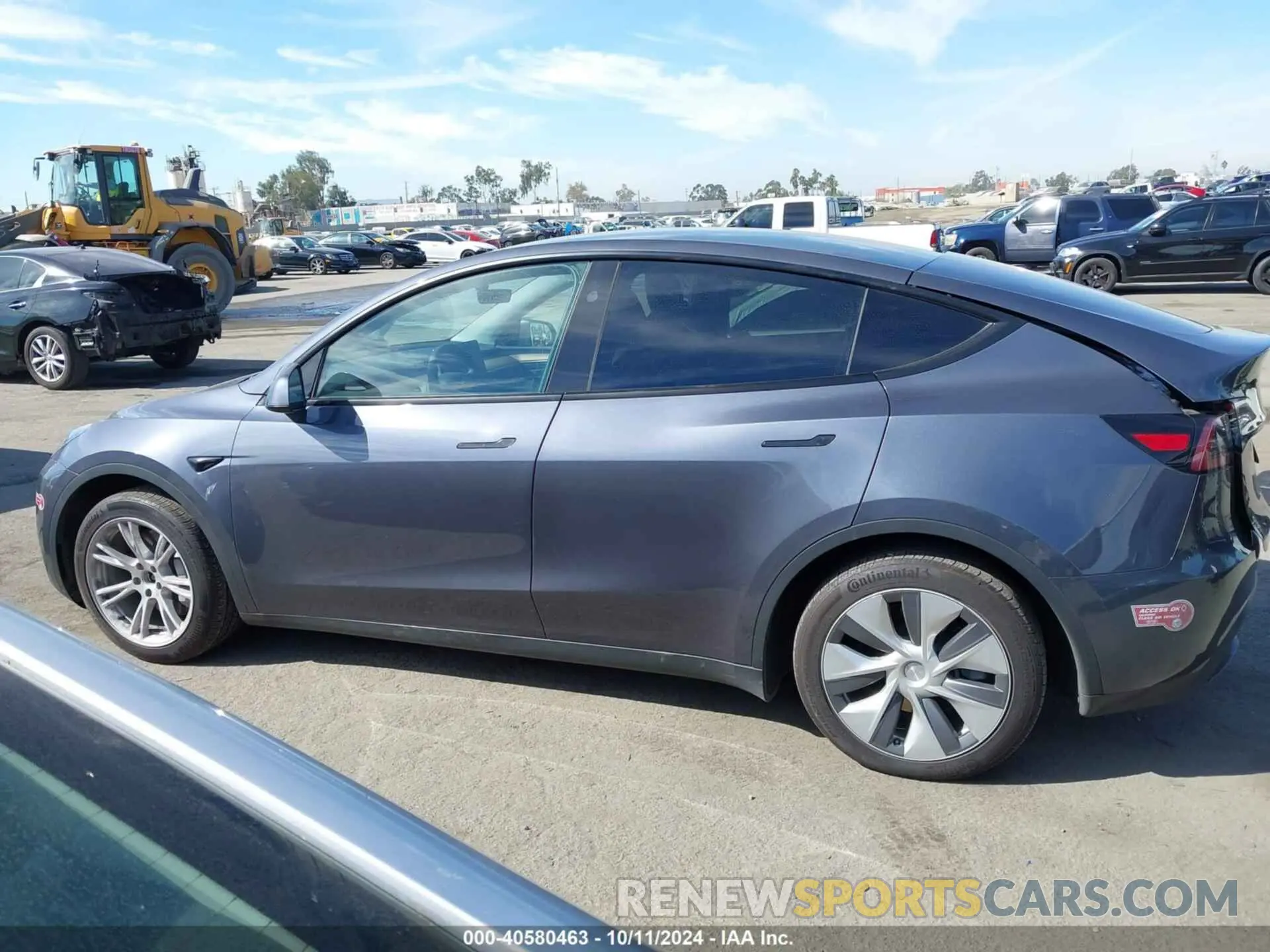 15 Photograph of a damaged car 7SAYGDEEXPF852980 TESLA MODEL Y 2023