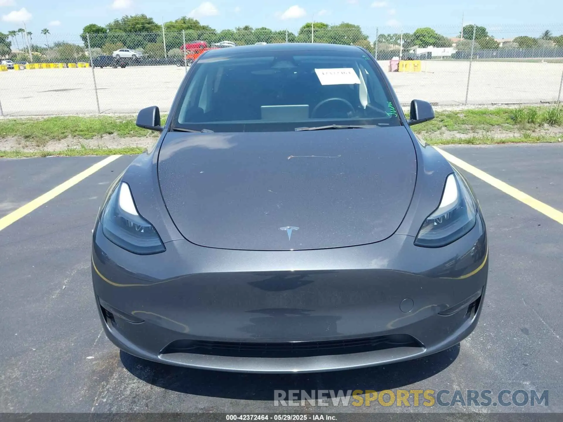 13 Photograph of a damaged car 7SAYGDEEXPF853398 TESLA MODEL Y 2023
