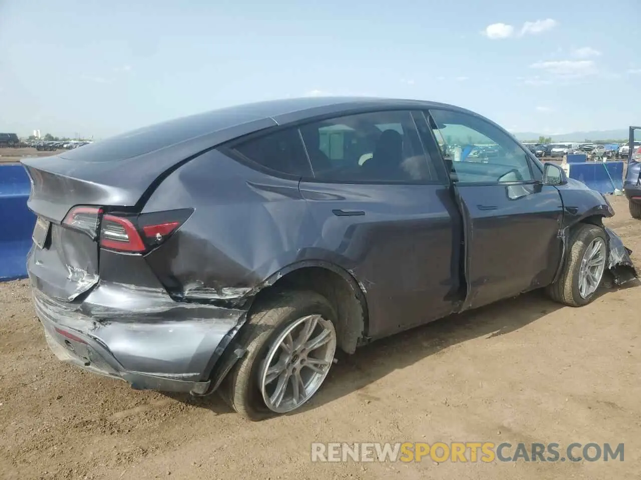 3 Photograph of a damaged car 7SAYGDEEXPF874929 TESLA MODEL Y 2023
