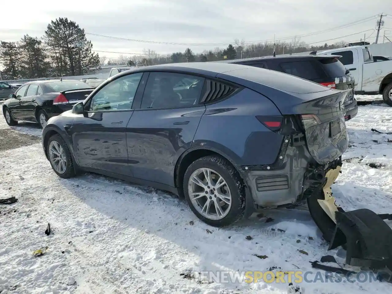 2 Photograph of a damaged car 7SAYGDEEXPF883467 TESLA MODEL Y 2023