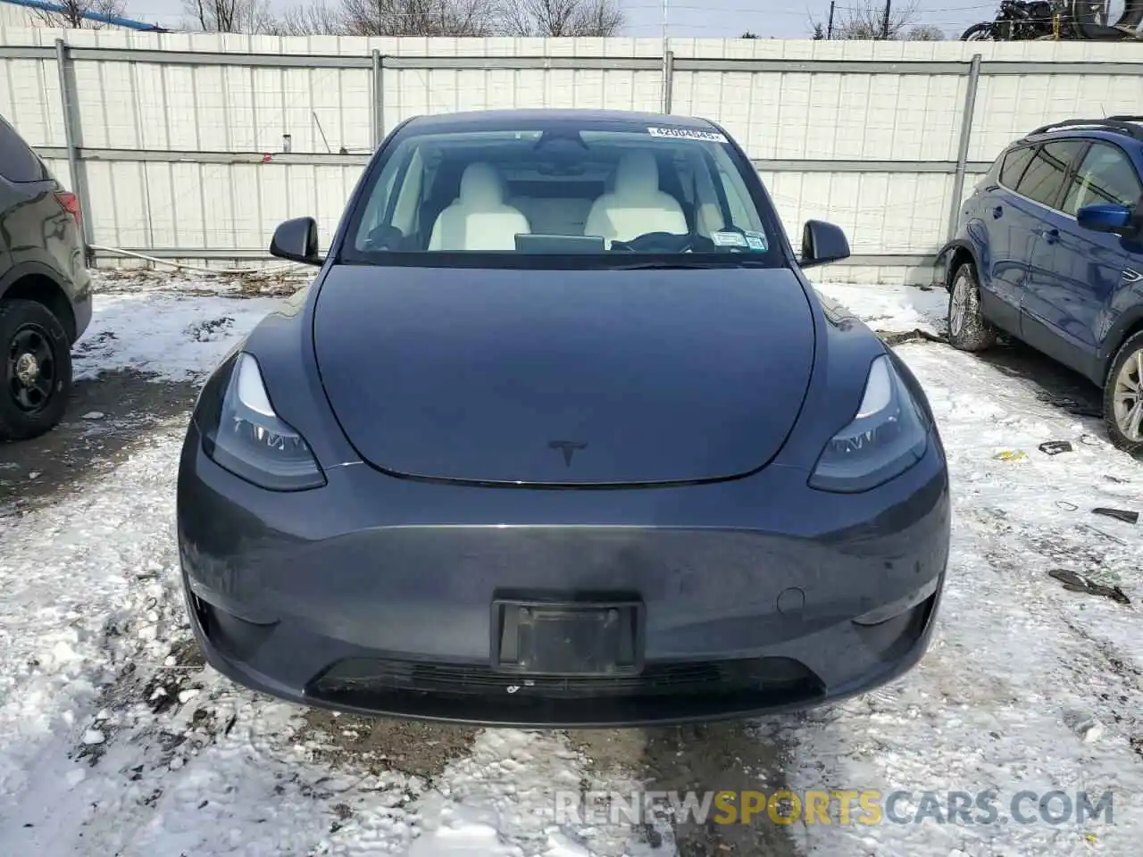 5 Photograph of a damaged car 7SAYGDEEXPF883467 TESLA MODEL Y 2023