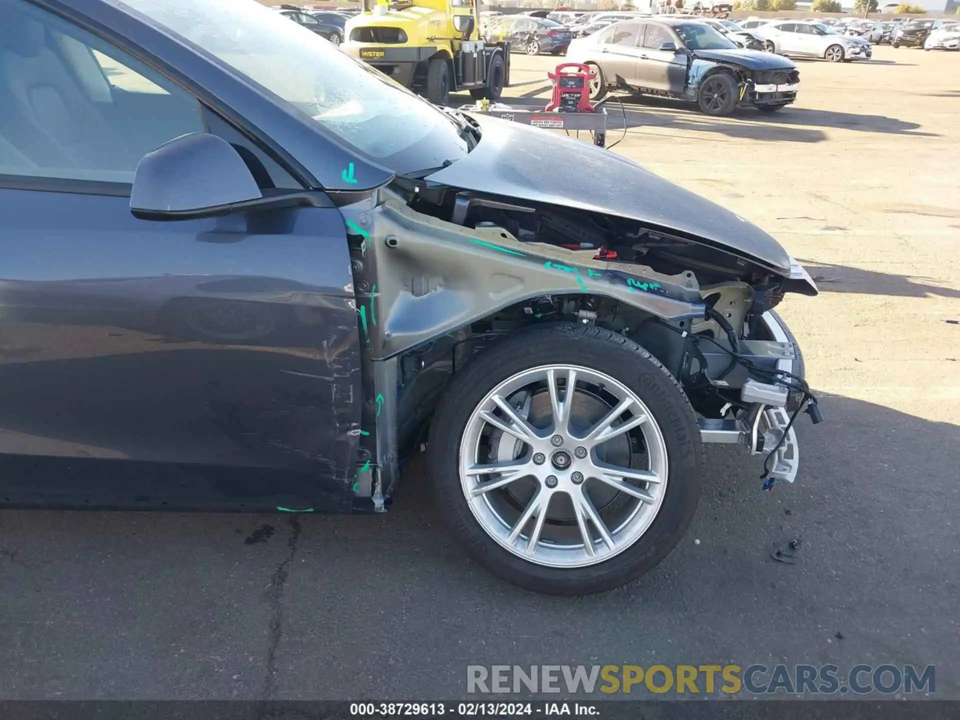 6 Photograph of a damaged car 7SAYGDEEXPF901157 TESLA MODEL Y 2023