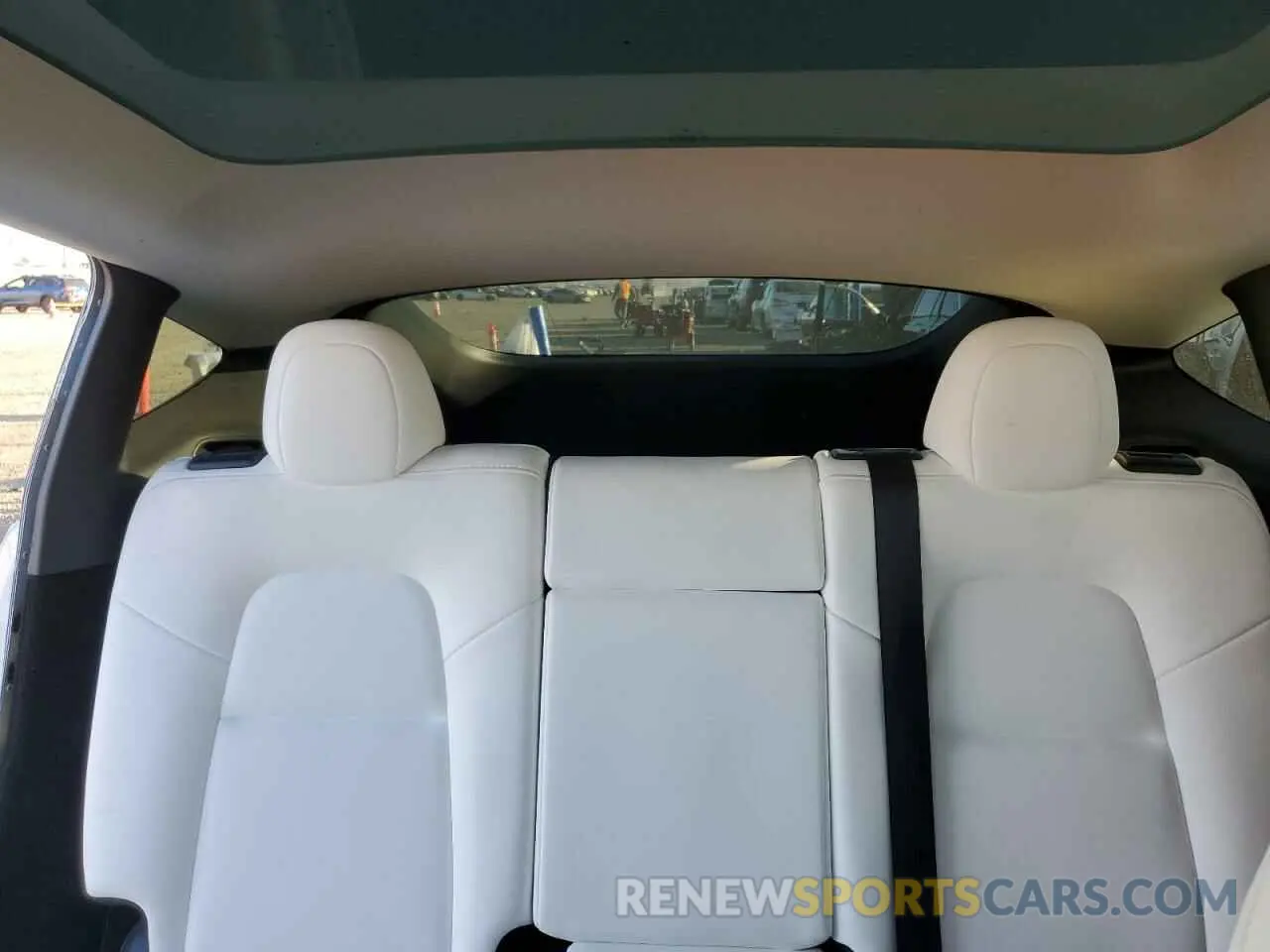 10 Photograph of a damaged car 7SAYGDEF0PF702093 TESLA MODEL Y 2023