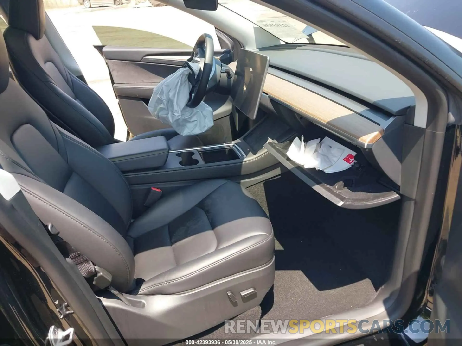 5 Photograph of a damaged car 7SAYGDEF0PF712493 TESLA MODEL Y 2023