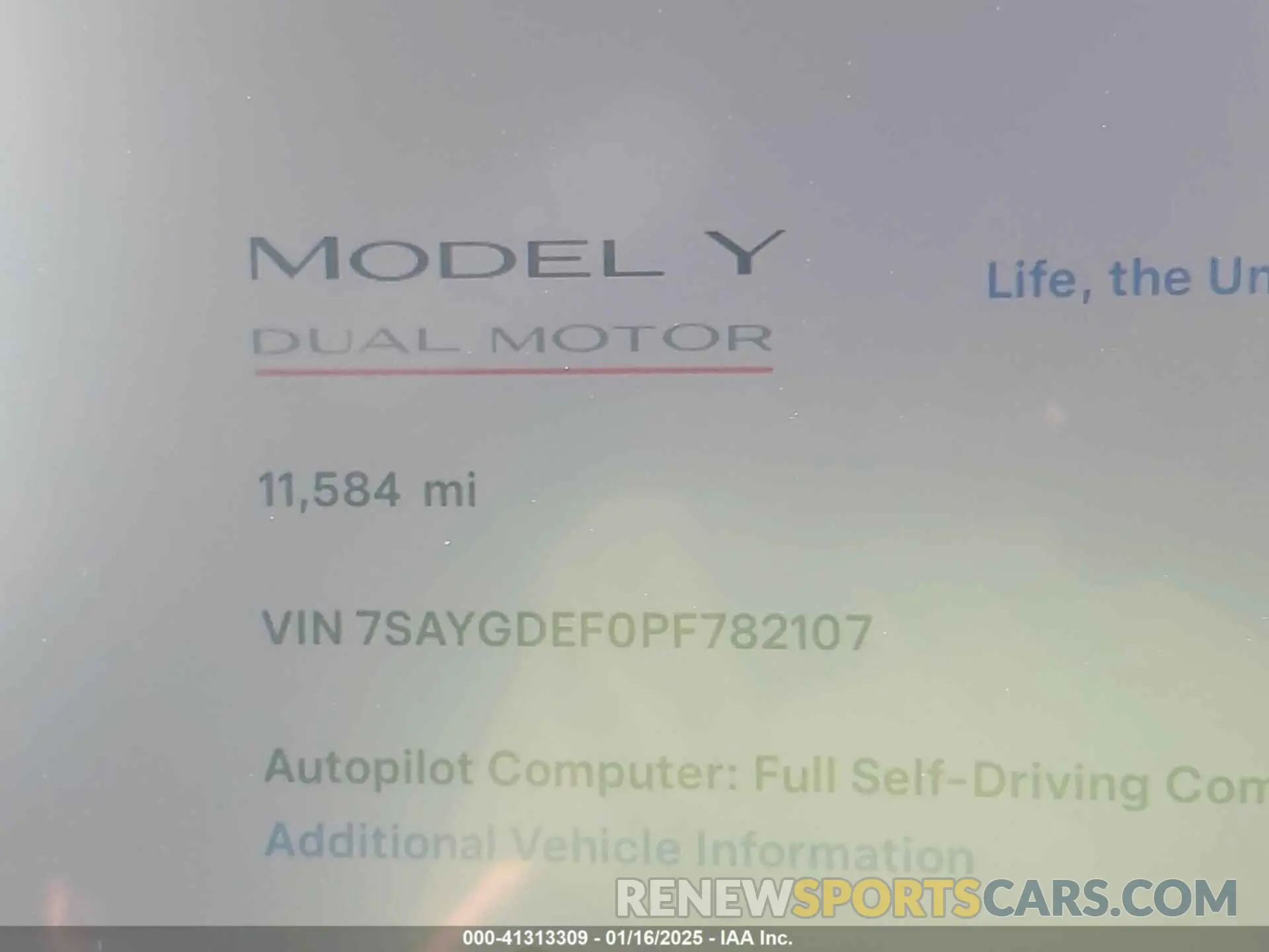14 Photograph of a damaged car 7SAYGDEF0PF782107 TESLA MODEL Y 2023