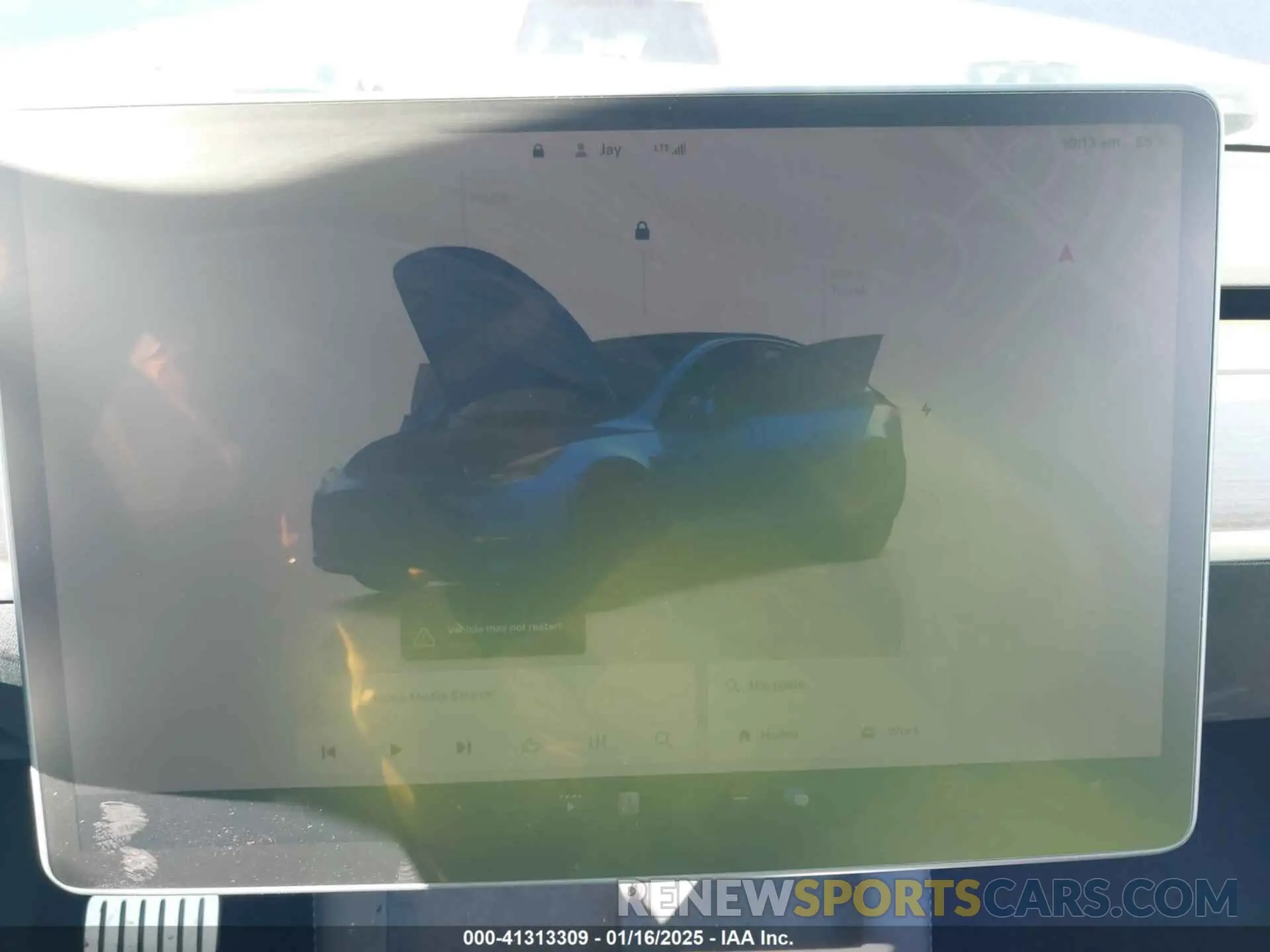 17 Photograph of a damaged car 7SAYGDEF0PF782107 TESLA MODEL Y 2023