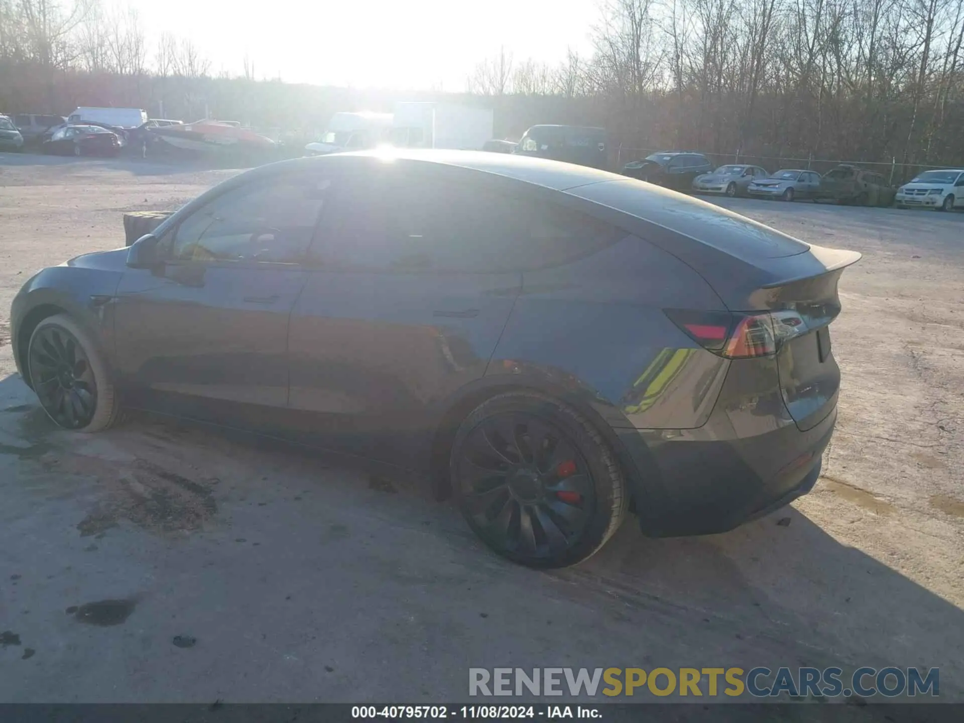 3 Photograph of a damaged car 7SAYGDEF0PF830009 TESLA MODEL Y 2023