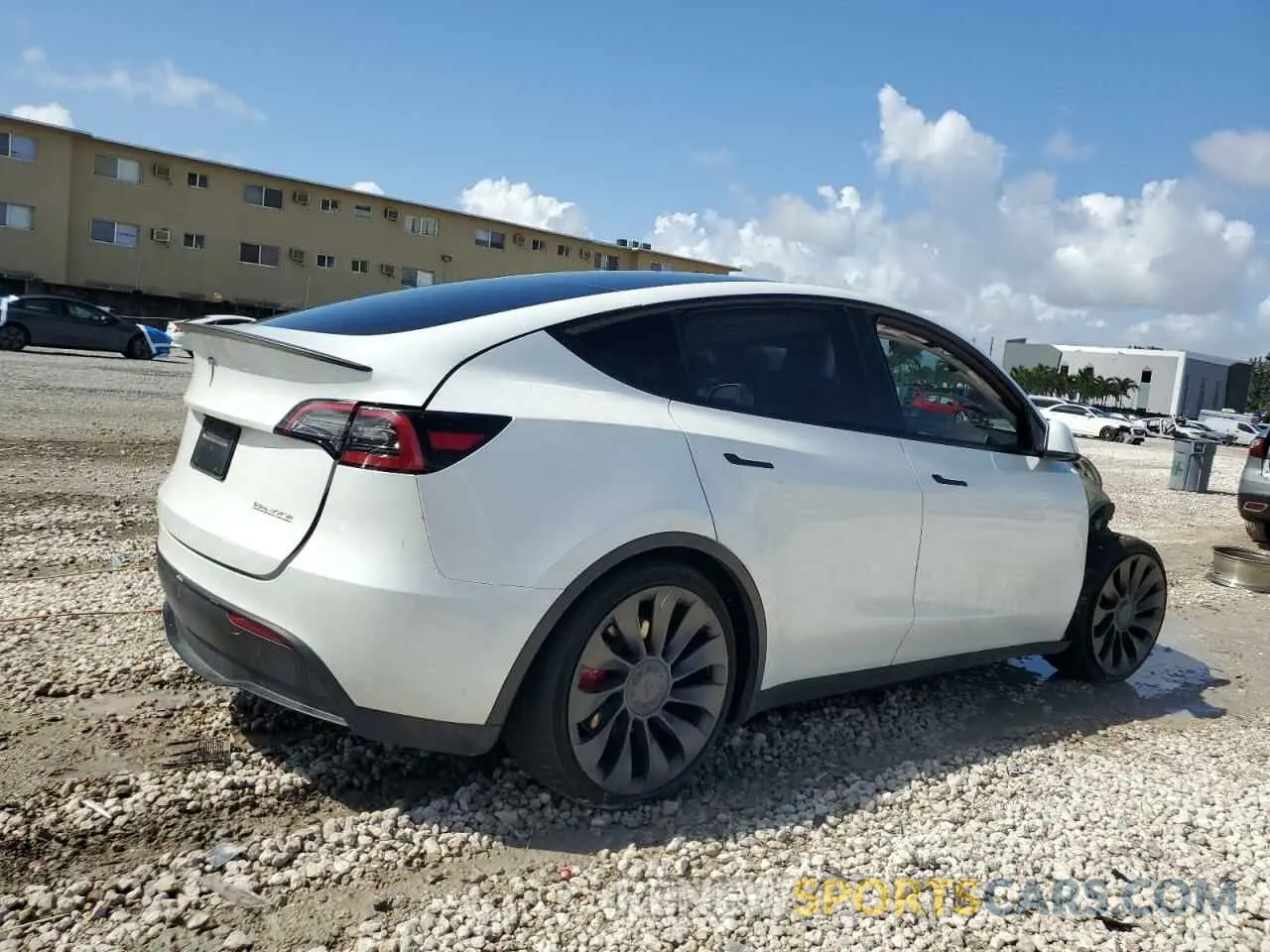 3 Photograph of a damaged car 7SAYGDEF0PF832570 TESLA MODEL Y 2023
