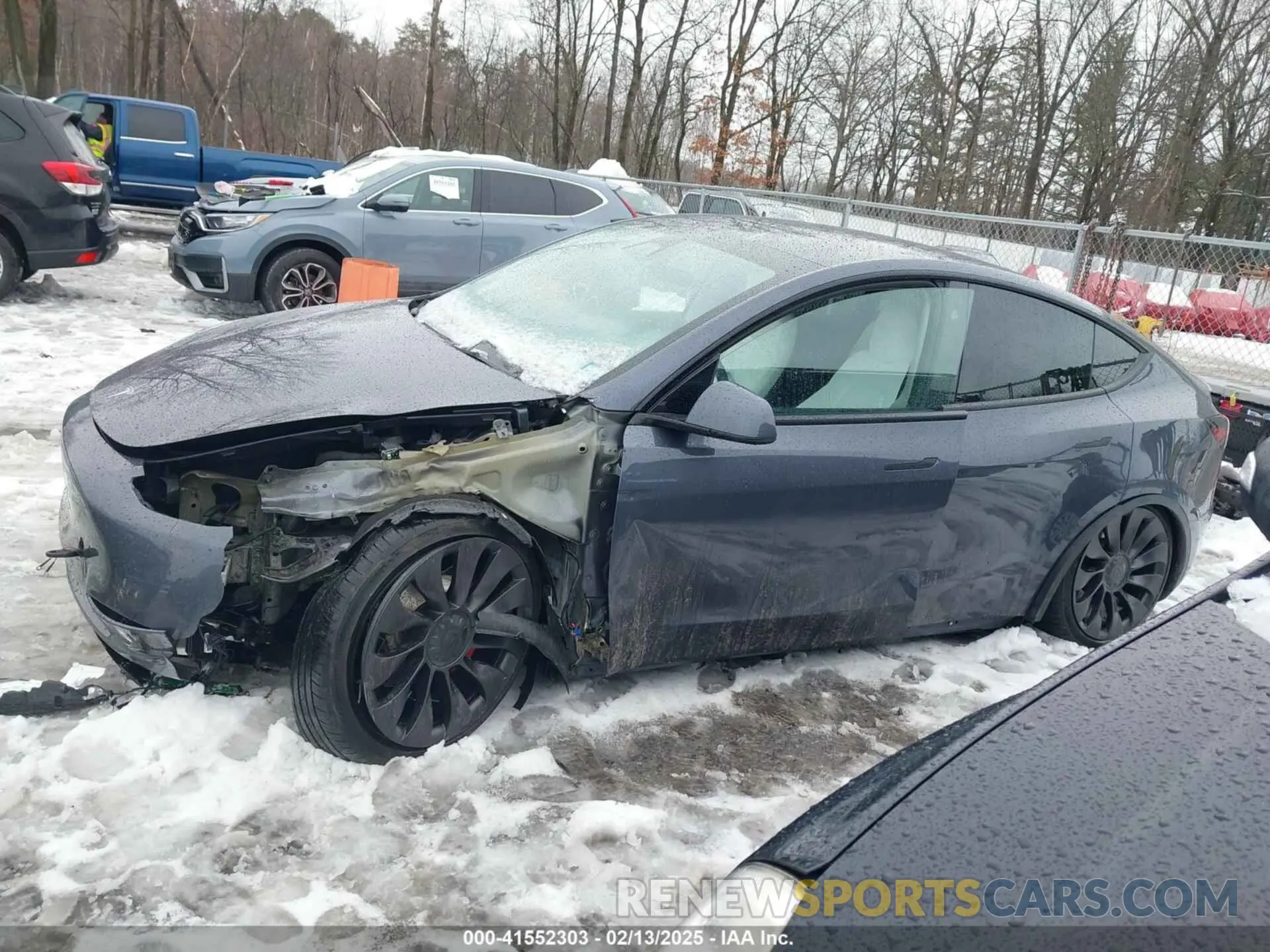 13 Photograph of a damaged car 7SAYGDEF0PF860353 TESLA MODEL Y 2023