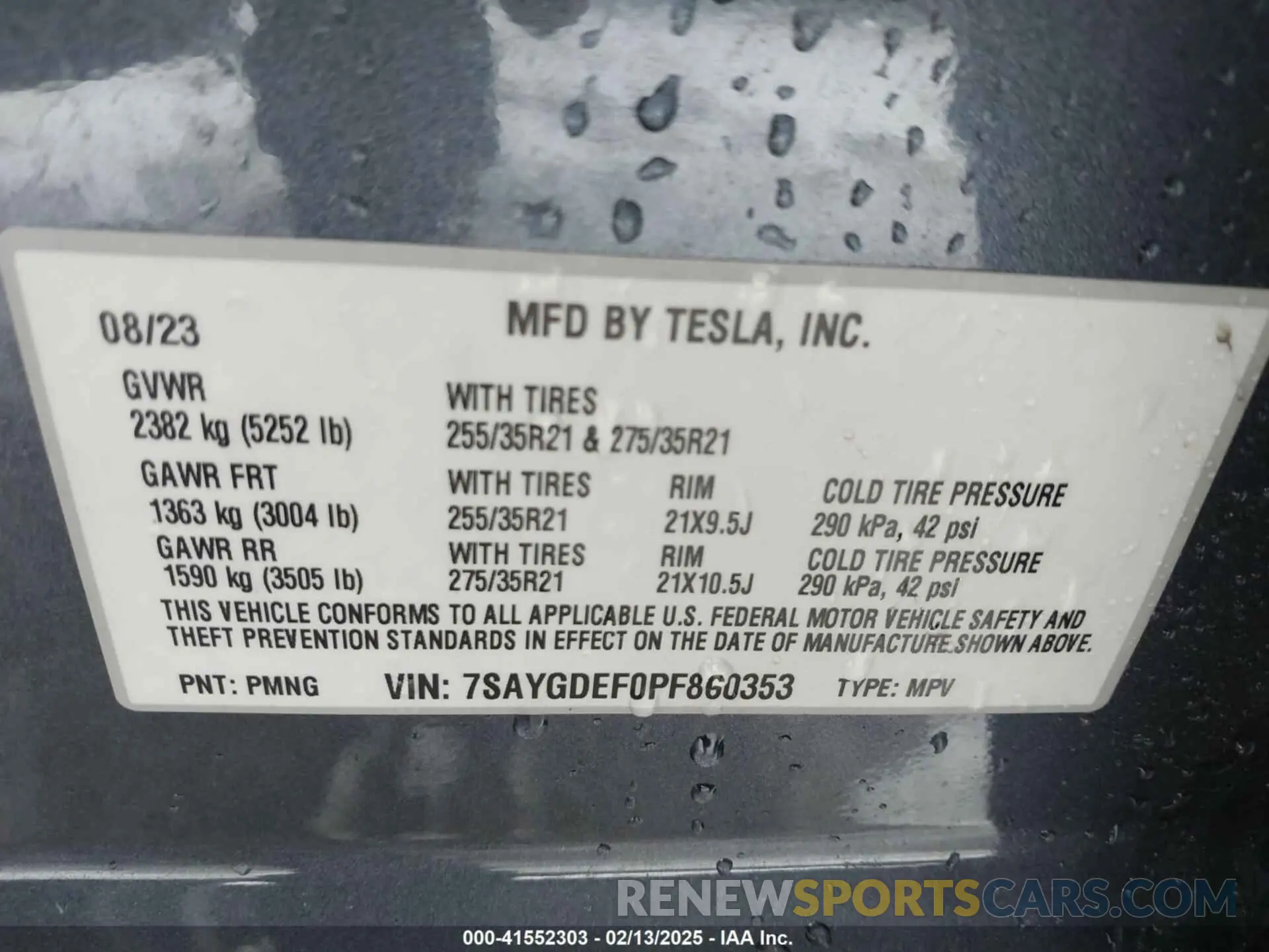 9 Photograph of a damaged car 7SAYGDEF0PF860353 TESLA MODEL Y 2023