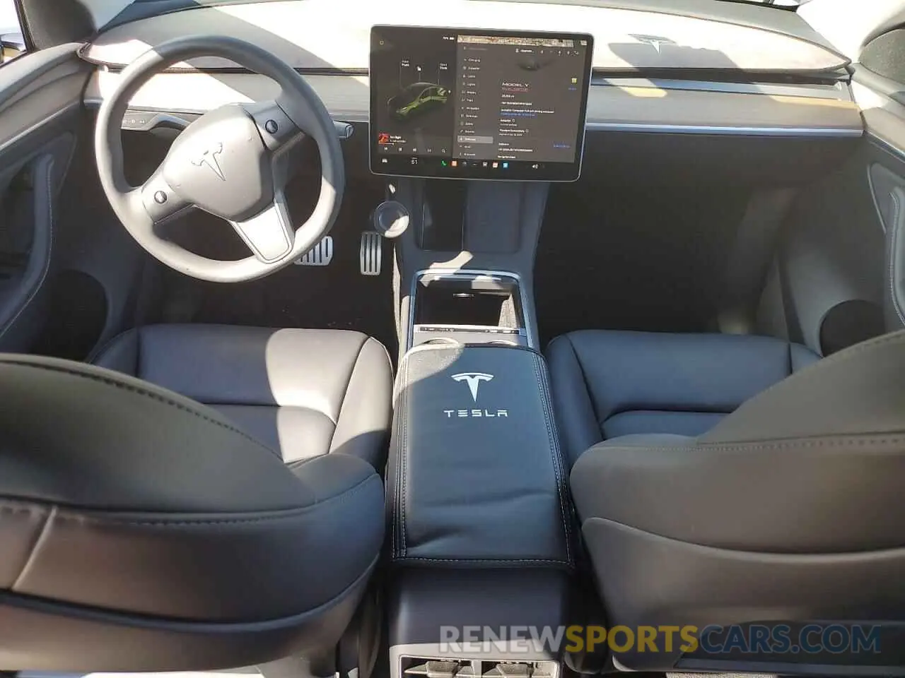 8 Photograph of a damaged car 7SAYGDEF0PF872020 TESLA MODEL Y 2023