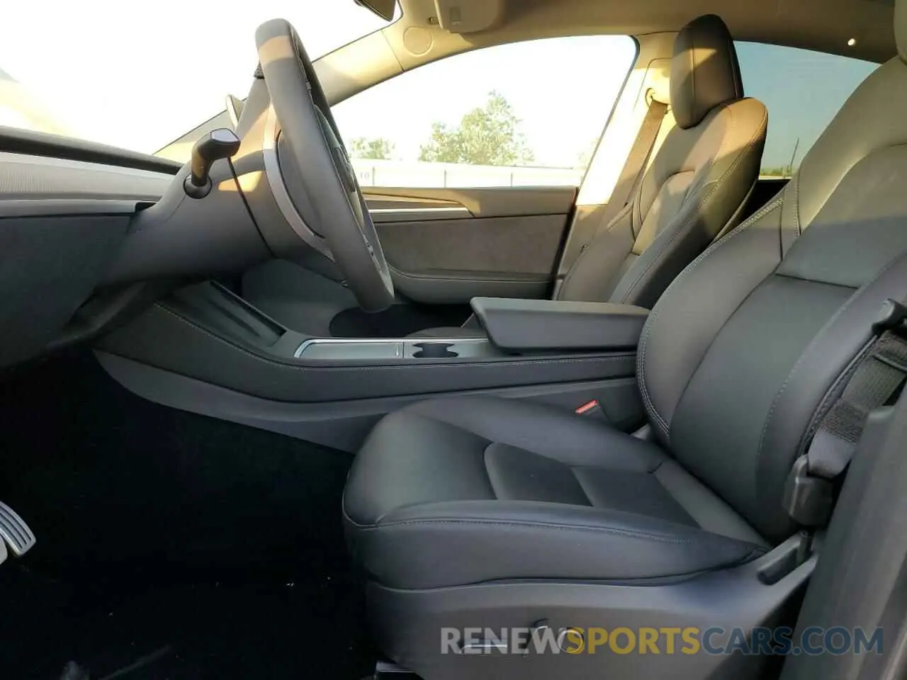 7 Photograph of a damaged car 7SAYGDEF0PF943264 TESLA MODEL Y 2023