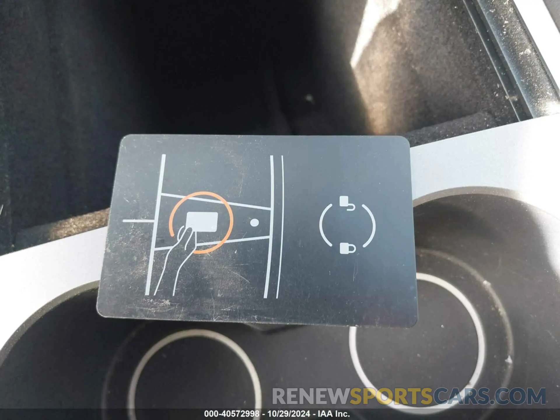 11 Photograph of a damaged car 7SAYGDEF0PF972179 TESLA MODEL Y 2023