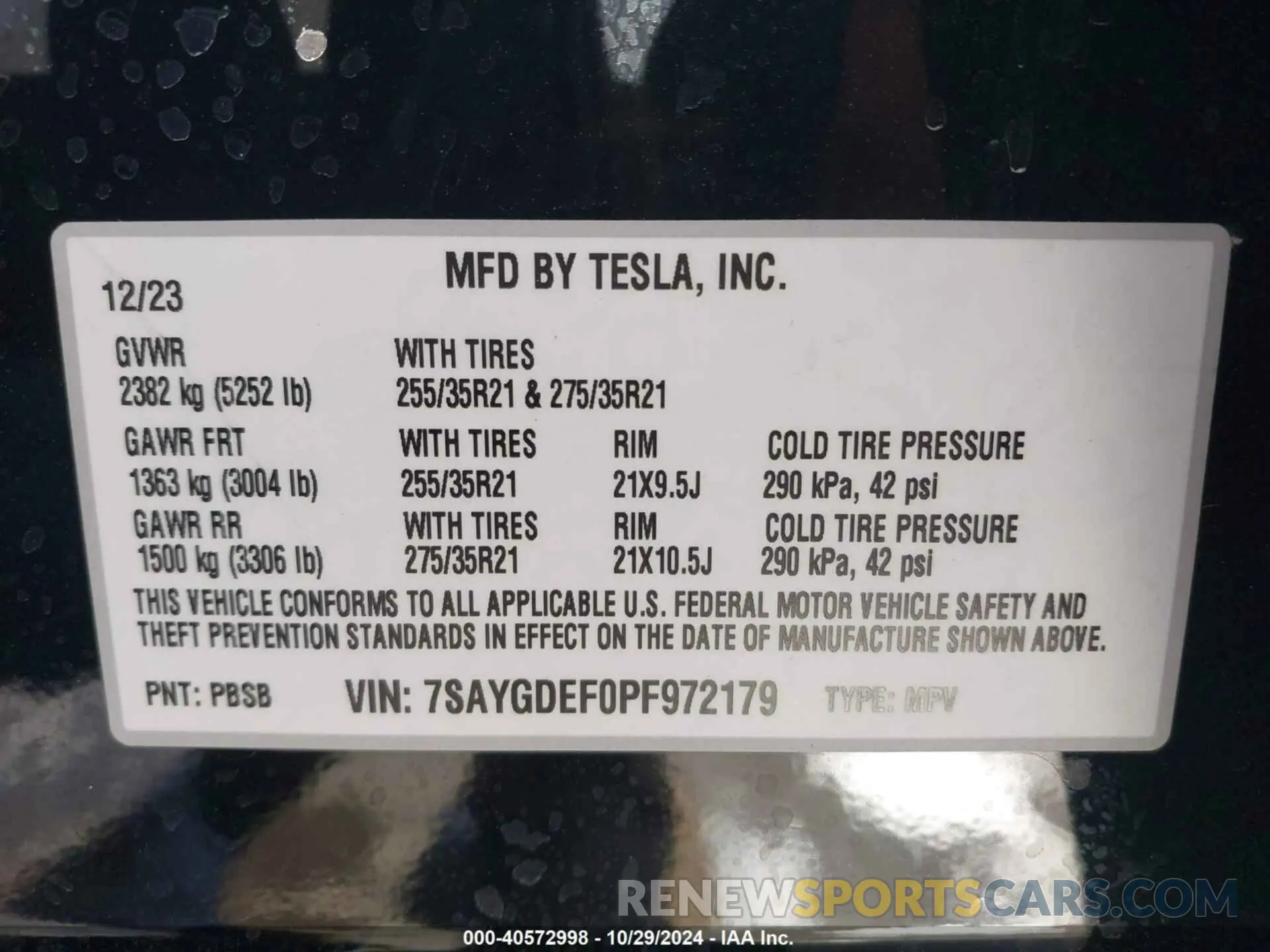 9 Photograph of a damaged car 7SAYGDEF0PF972179 TESLA MODEL Y 2023