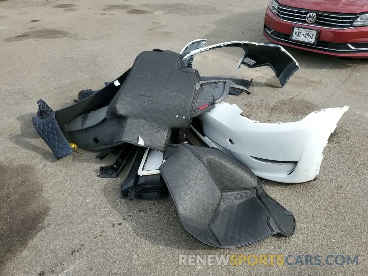 13 Photograph of a damaged car 7SAYGDEF1PA048914 TESLA MODEL Y 2023