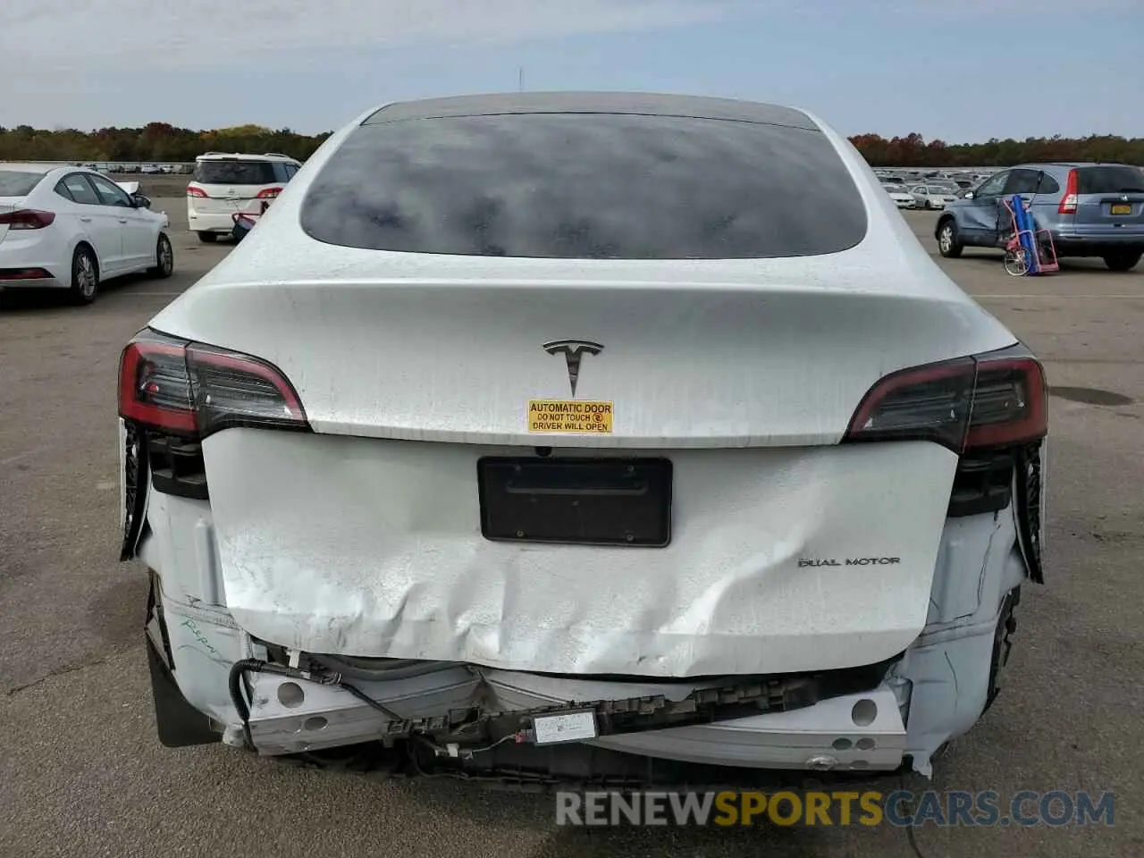 6 Photograph of a damaged car 7SAYGDEF1PA048914 TESLA MODEL Y 2023
