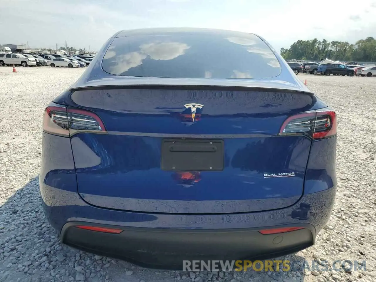 6 Photograph of a damaged car 7SAYGDEF1PF712342 TESLA MODEL Y 2023