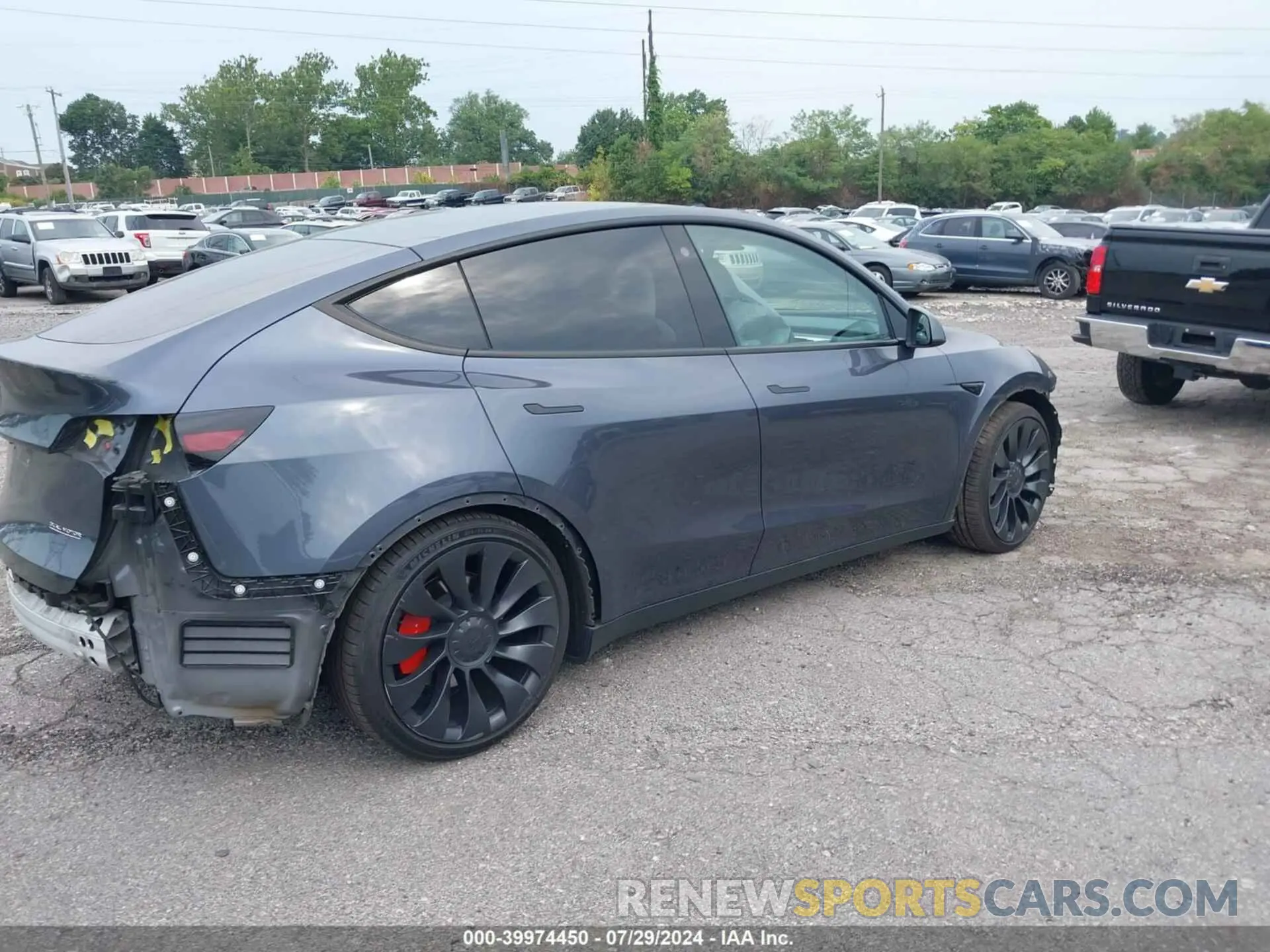 4 Photograph of a damaged car 7SAYGDEF1PF712874 TESLA MODEL Y 2023