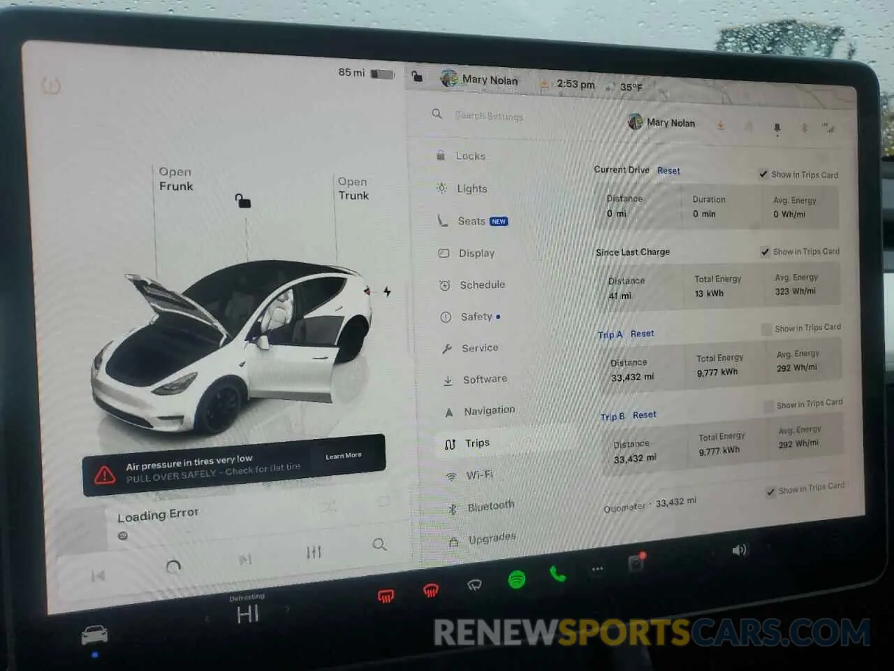 9 Photograph of a damaged car 7SAYGDEF1PF714446 TESLA MODEL Y 2023
