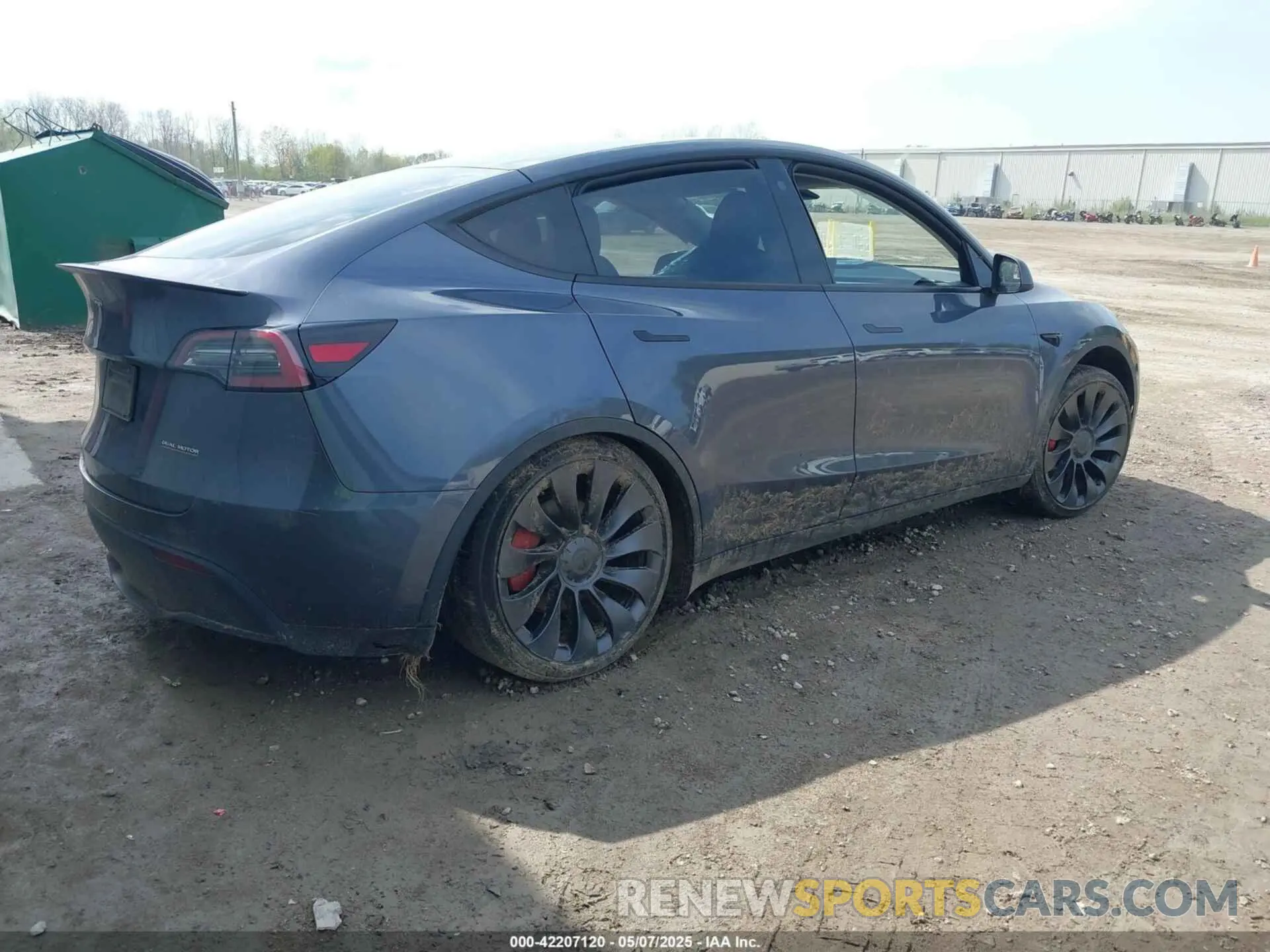 4 Photograph of a damaged car 7SAYGDEF1PF777756 TESLA MODEL Y 2023