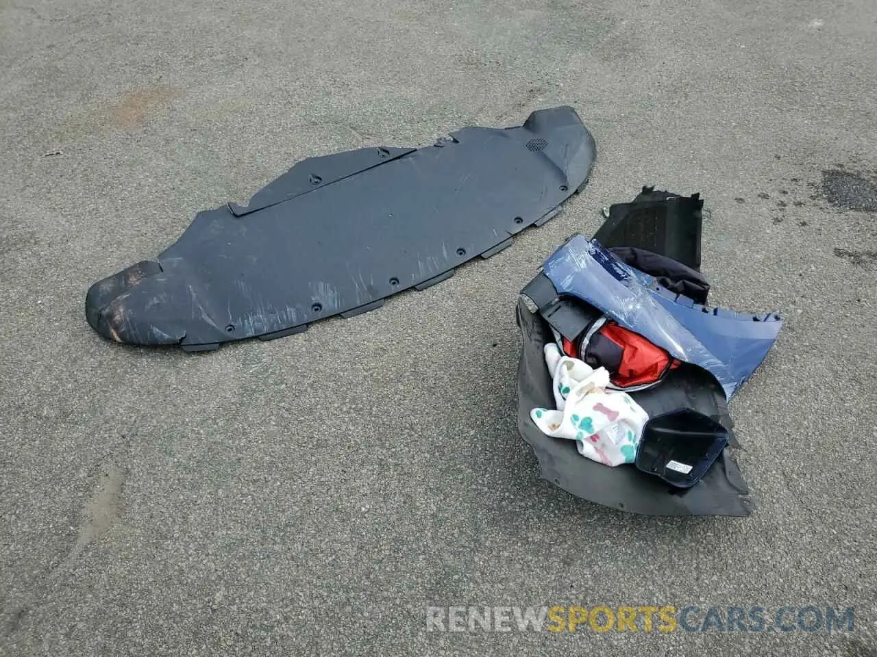12 Photograph of a damaged car 7SAYGDEF1PF779099 TESLA MODEL Y 2023