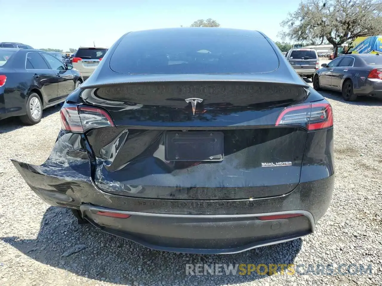 6 Photograph of a damaged car 7SAYGDEF1PF846431 TESLA MODEL Y 2023